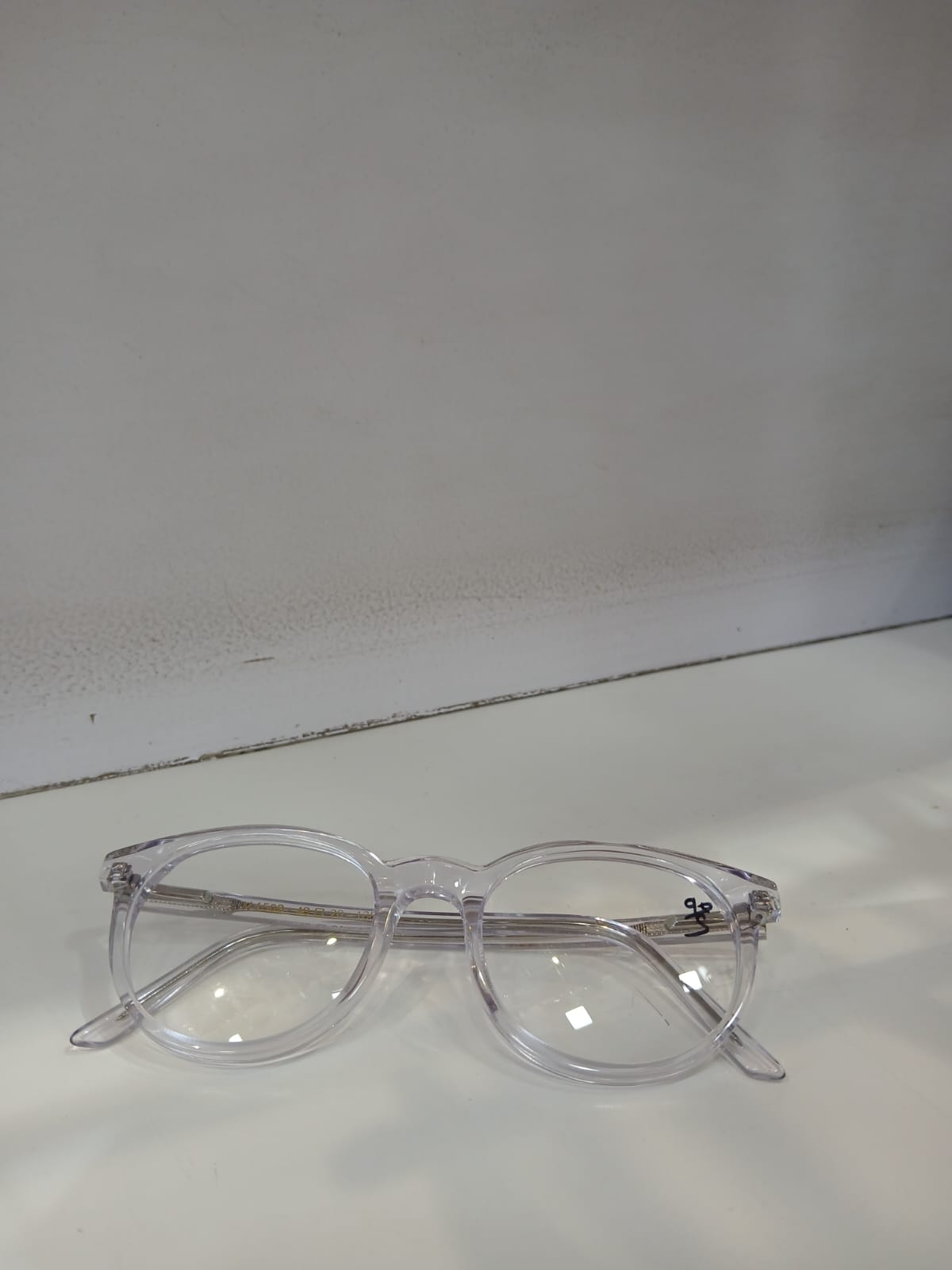 EYEGLASS - White Thumbnail