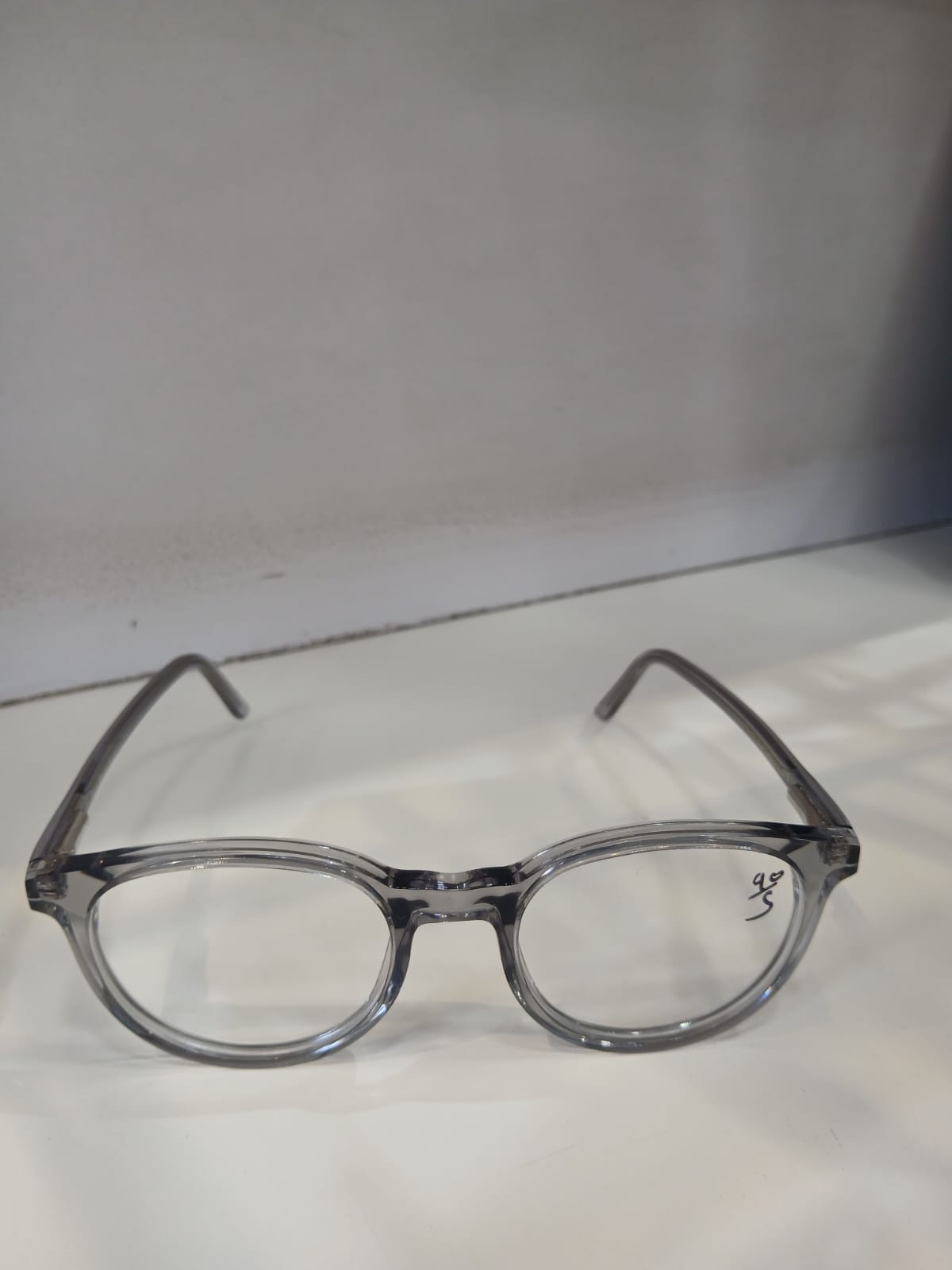 EYEGLASS - Gray Thumbnail