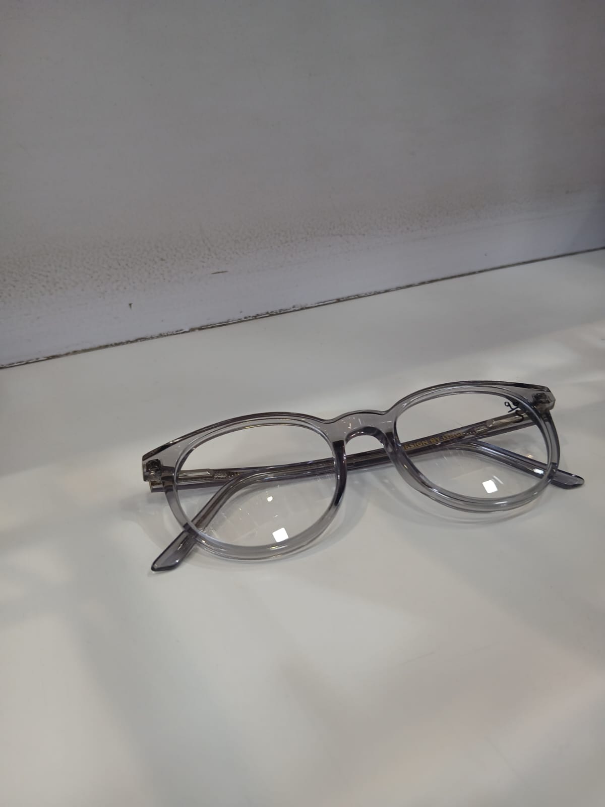 EYEGLASS - Gray Thumbnail