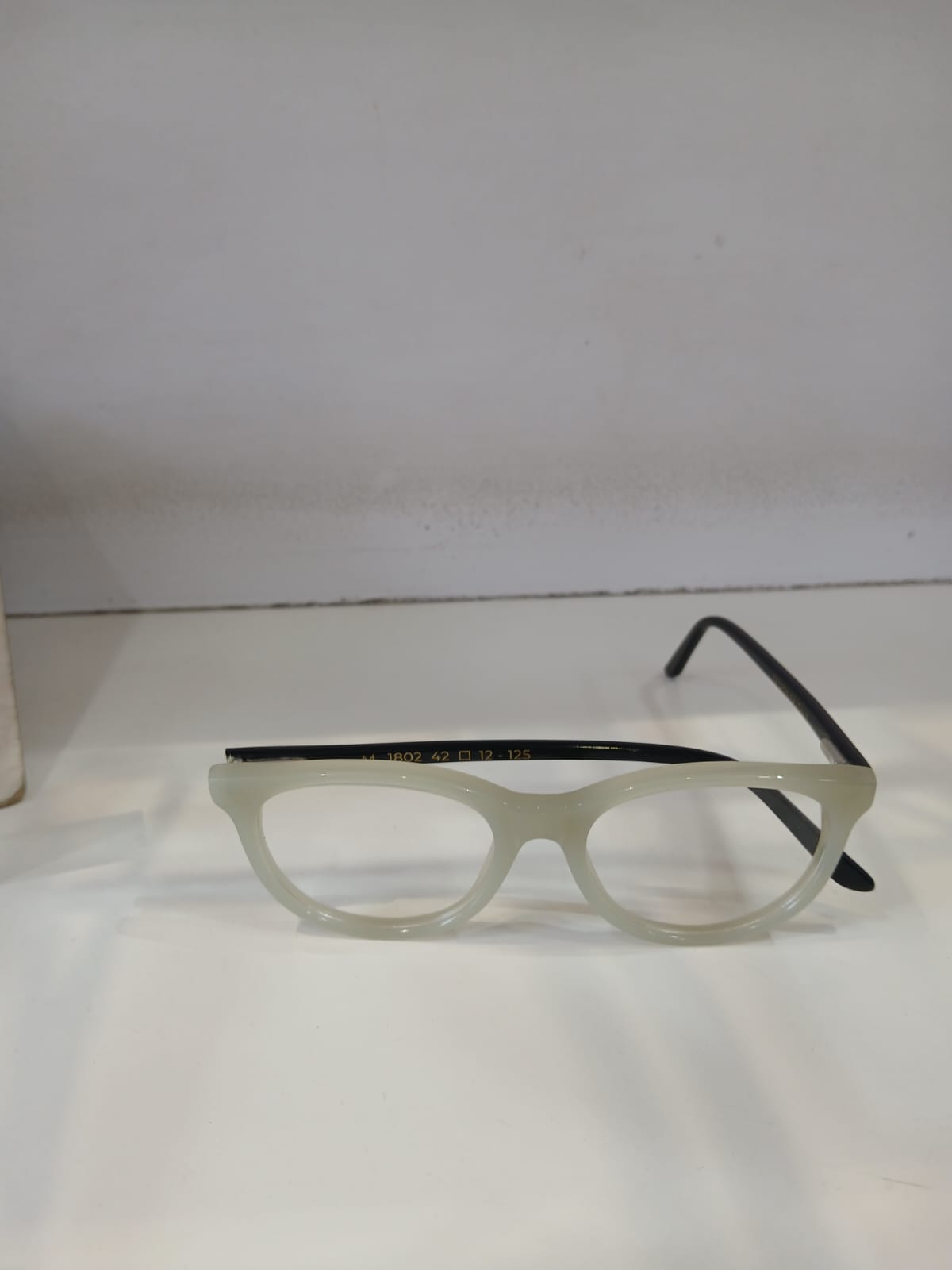 EYEGLASS - Beige Thumbnail