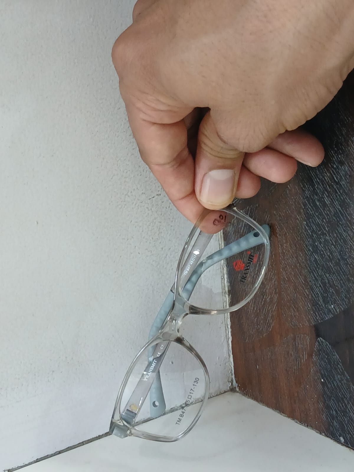 EYEGLASS - Gray