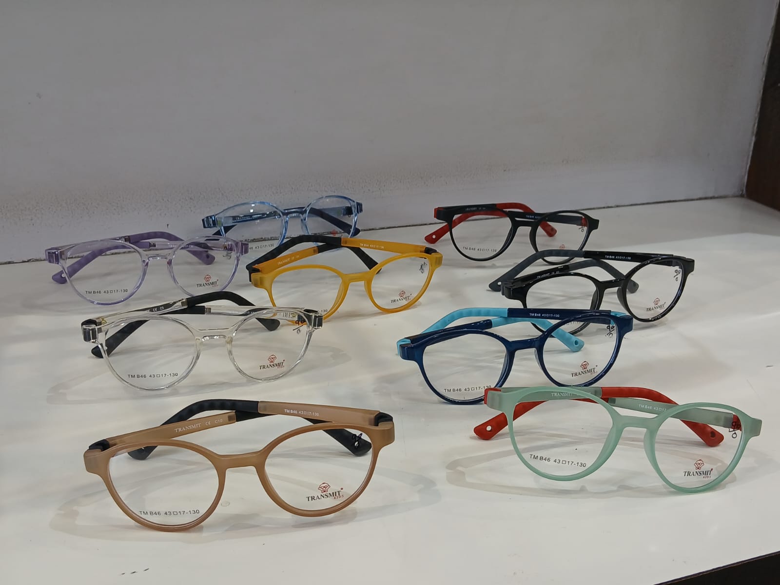 EYEGLASS