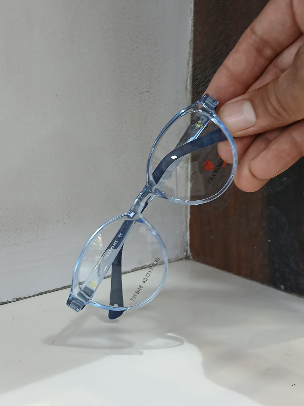 EYEGLASS - Blue Thumbnail
