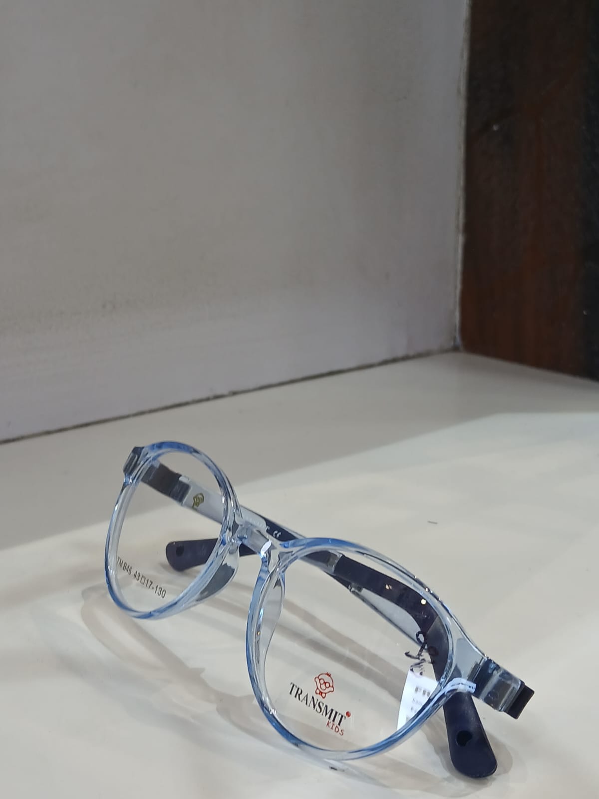 EYEGLASS - Blue Thumbnail