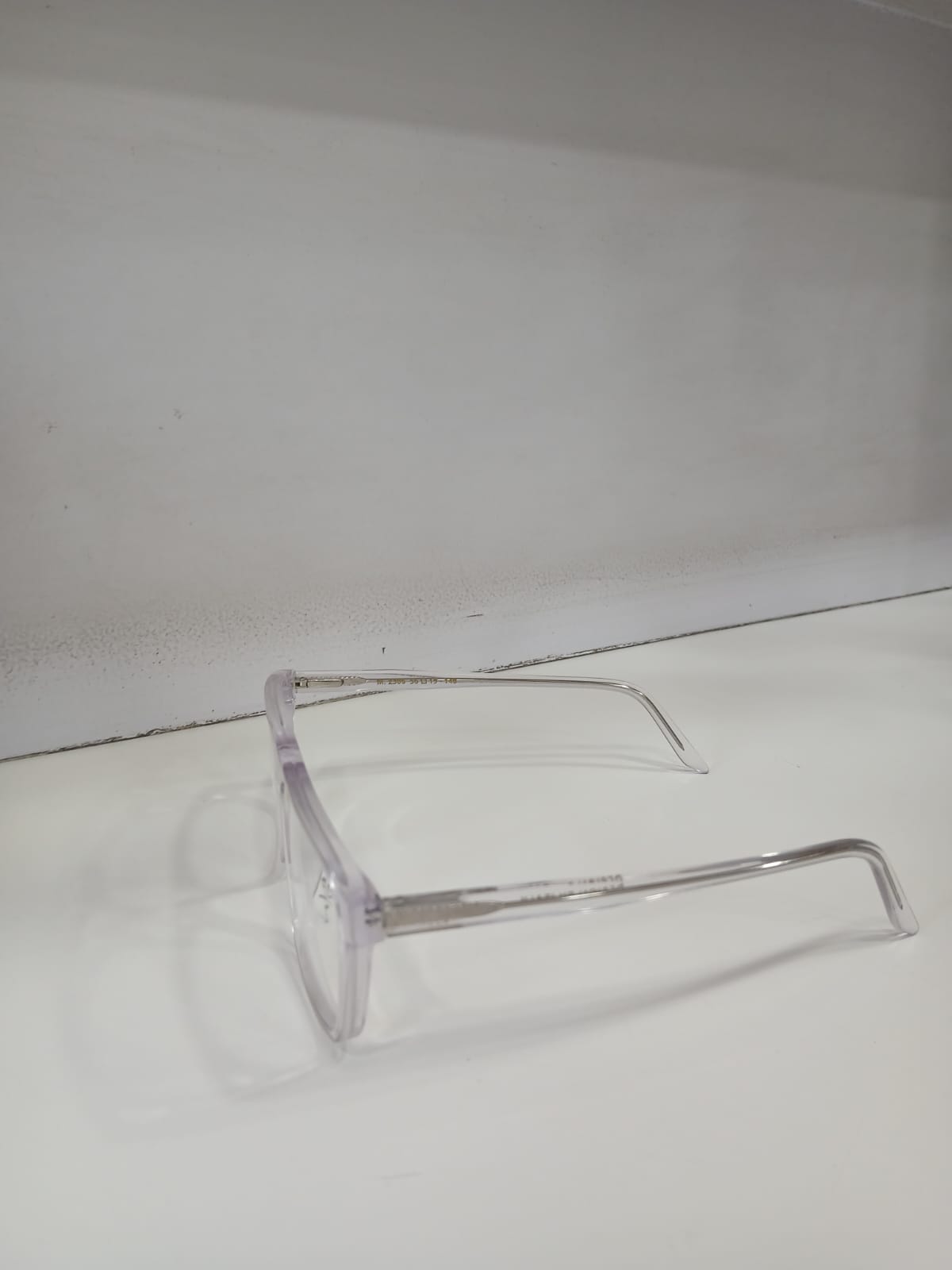 EYEGLASS - Gray Thumbnail