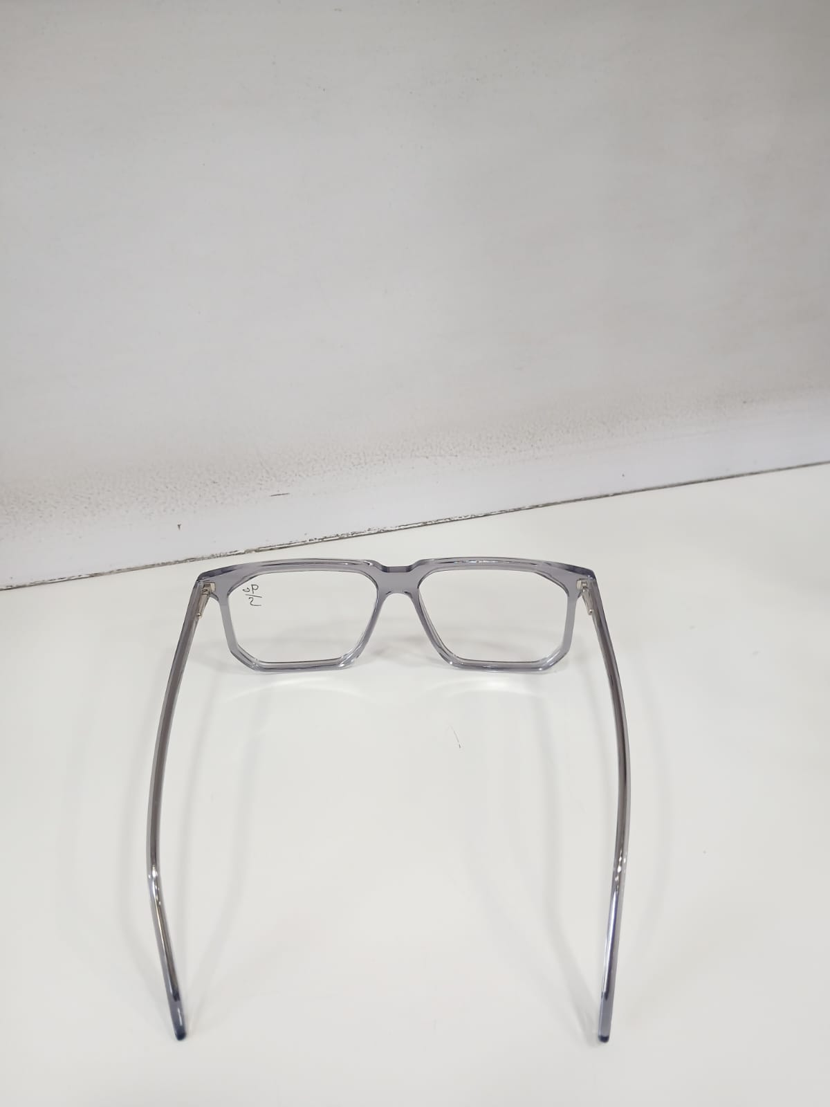 EYEGLASS - Gray Thumbnail