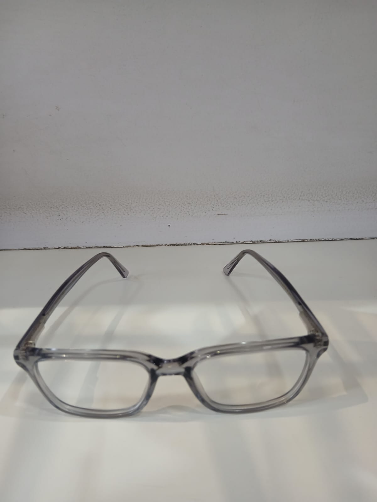 EYEGLASS - Gray Thumbnail