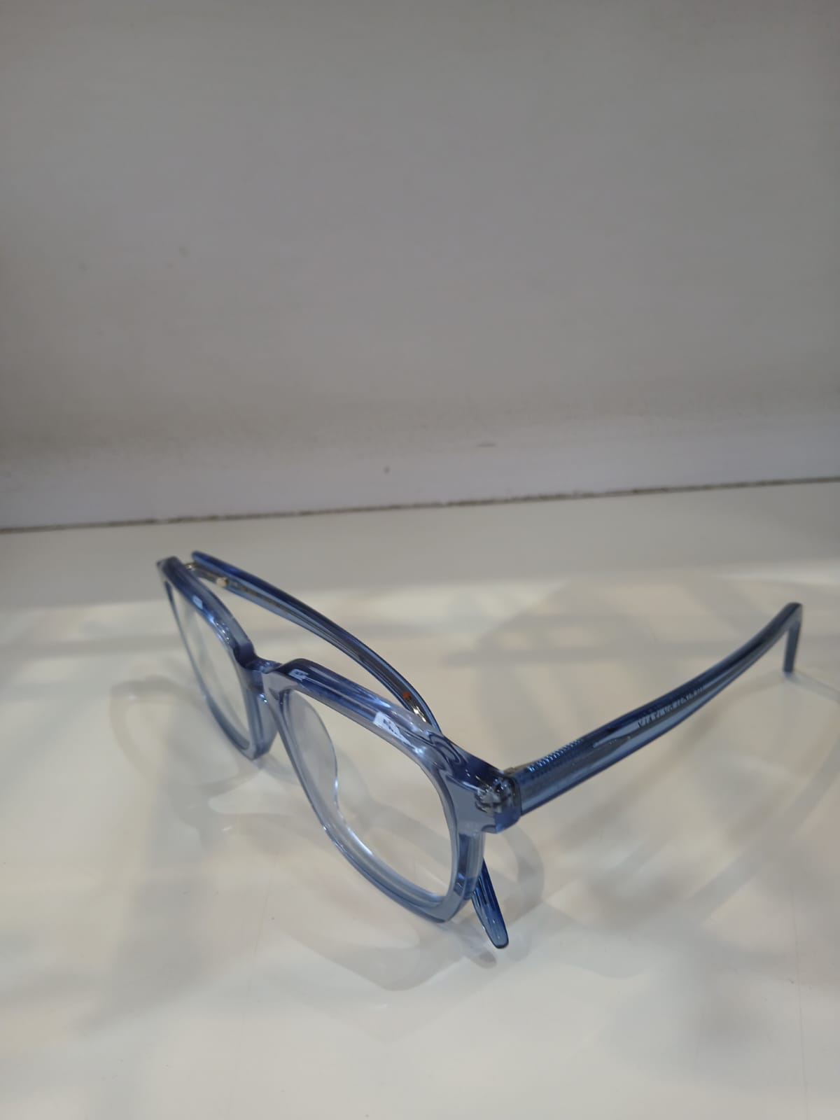 EYEGLASS - Blue Thumbnail