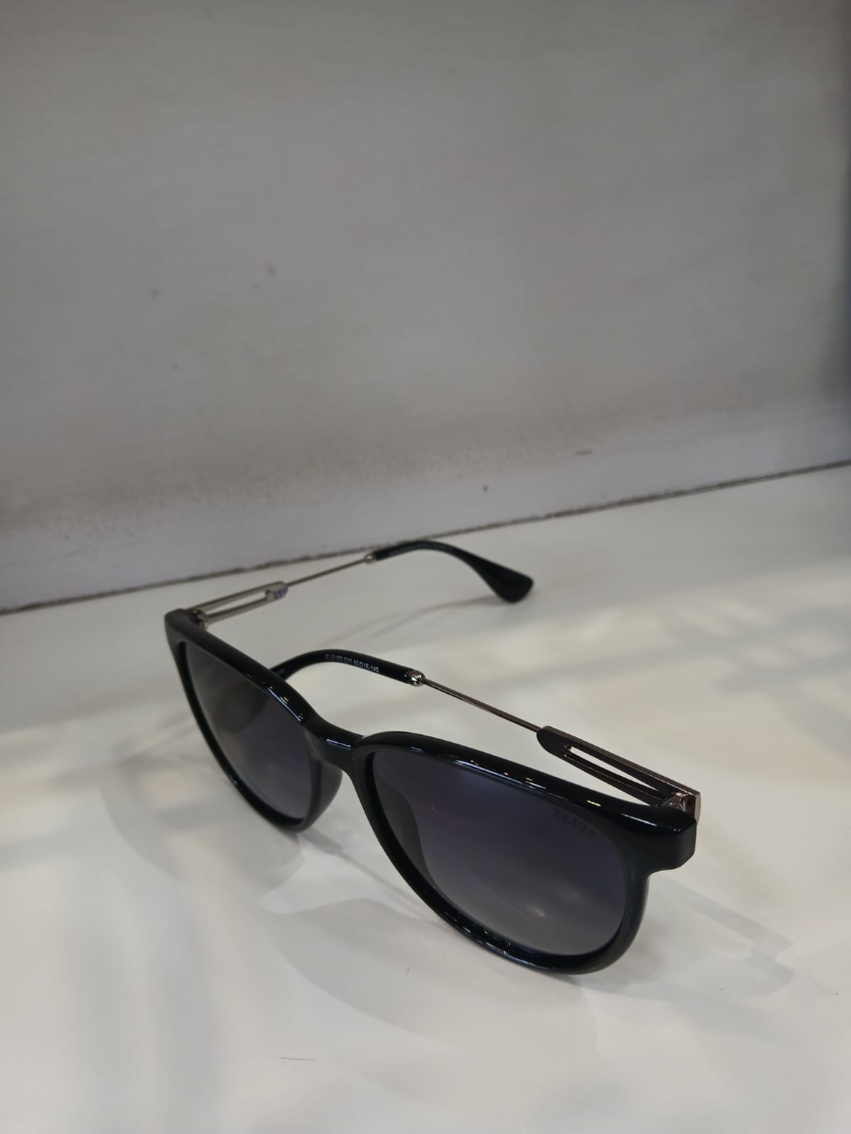 sunglasses - Black Thumbnail