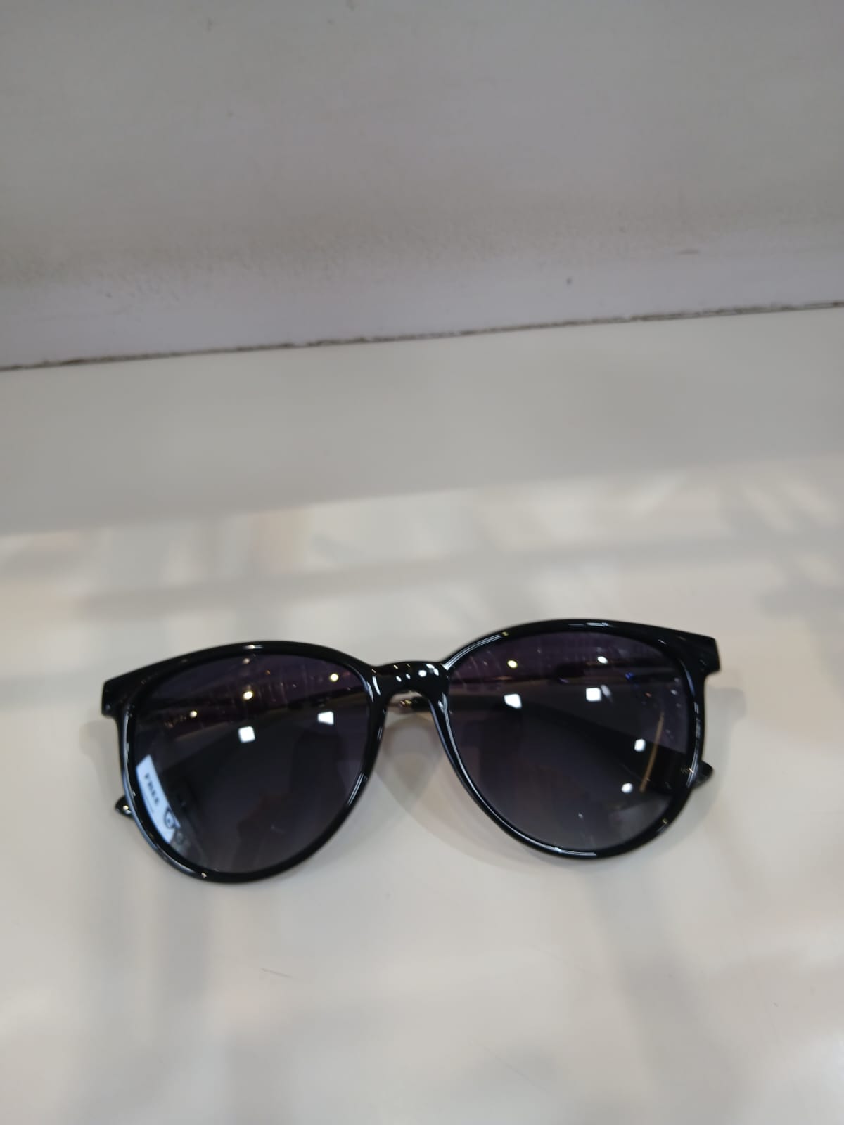 sunglasses - Black Thumbnail