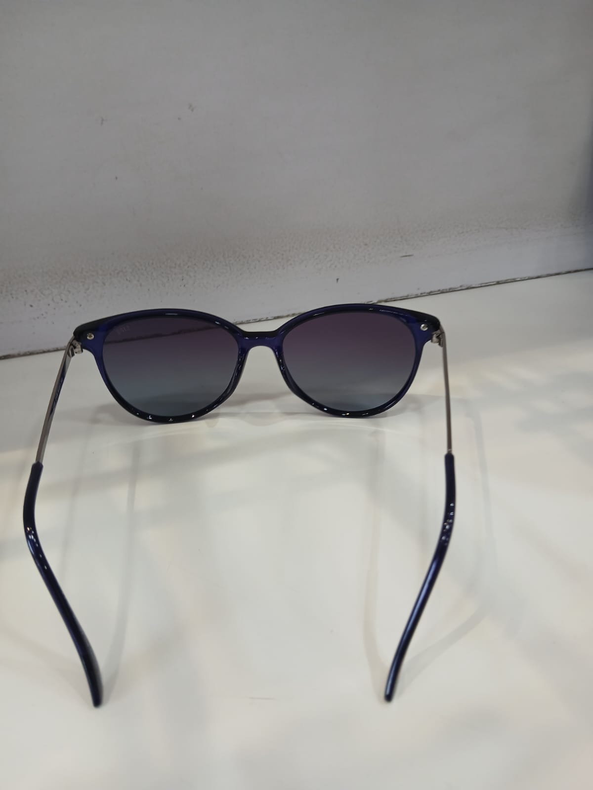 sunglasses - Black Thumbnail