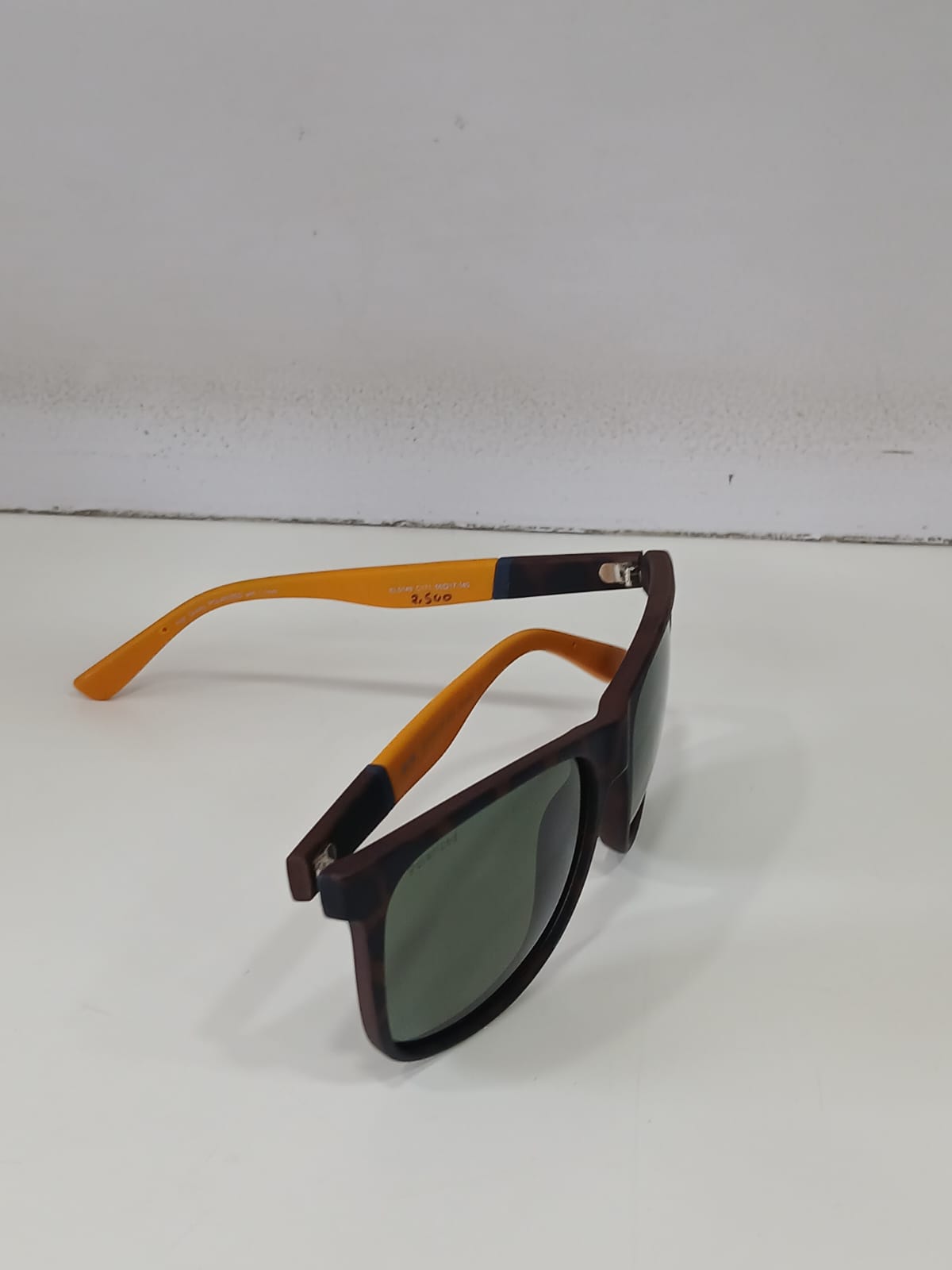 sunglasses - Black Thumbnail