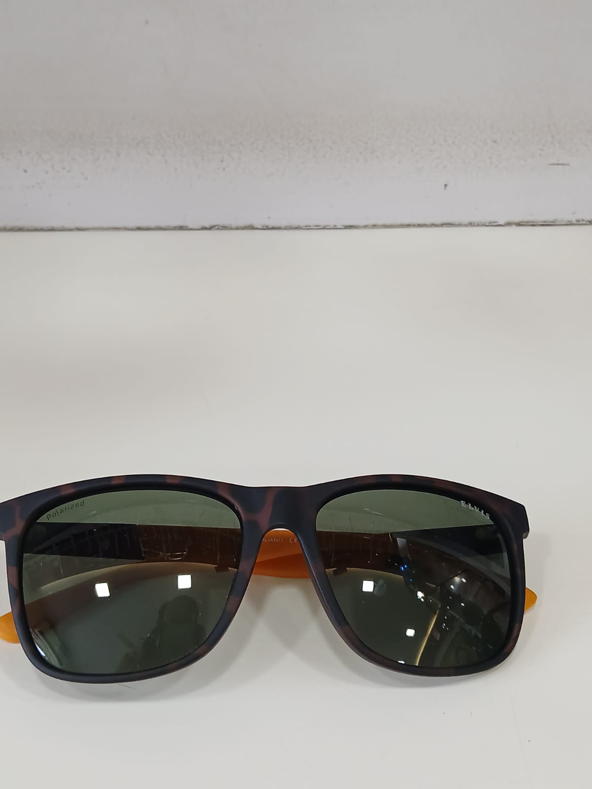 sunglasses - Black Thumbnail