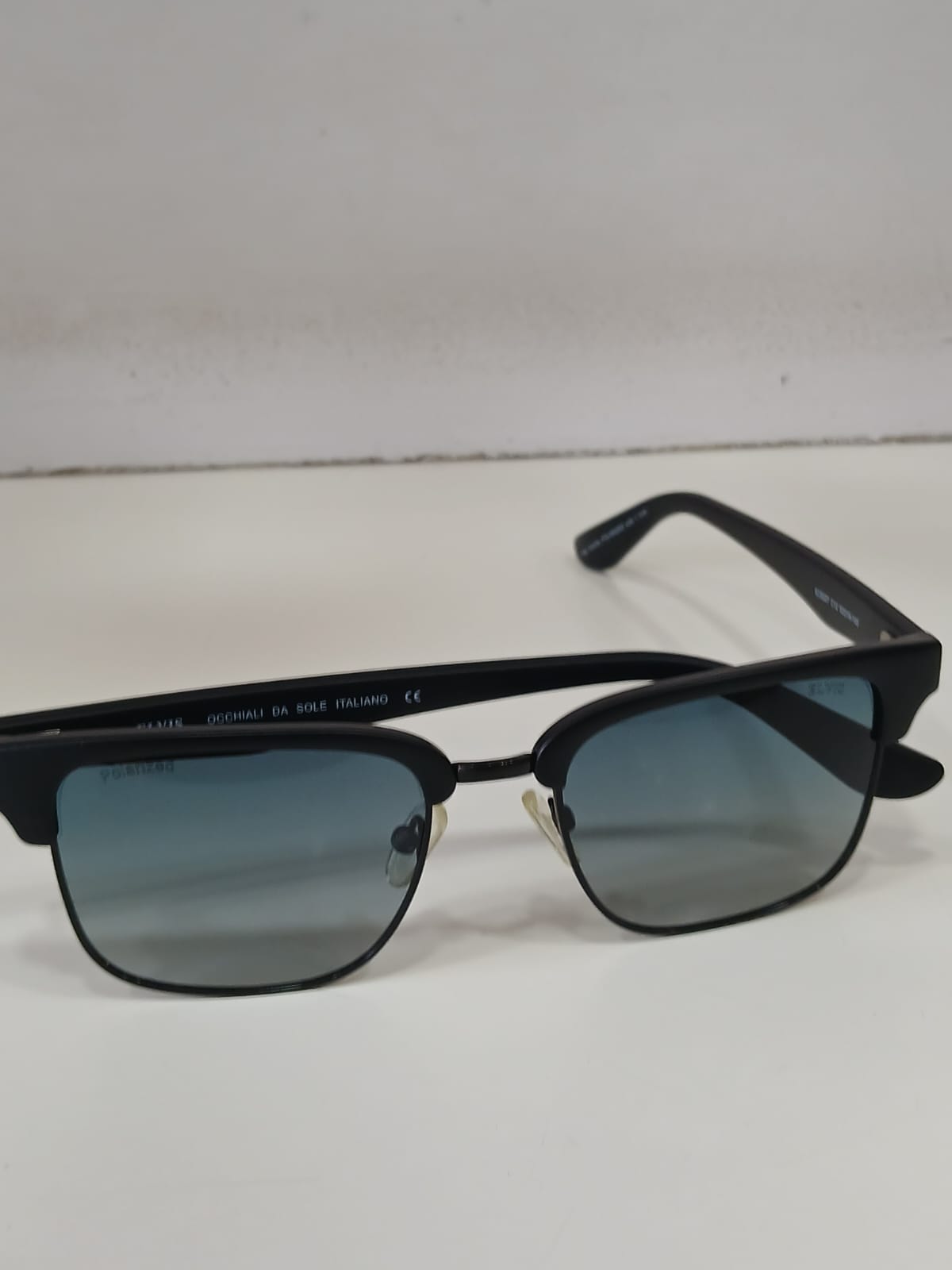 sunglasses - Black Thumbnail