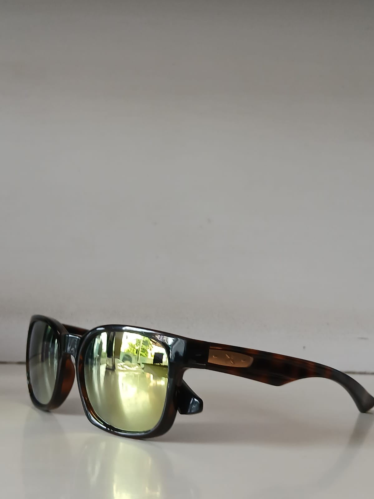 sunglasses - Brown Thumbnail