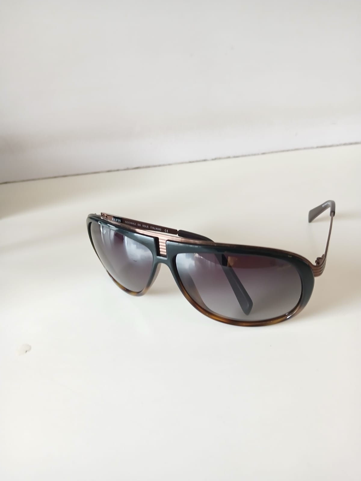 sunglasses - Brown Thumbnail