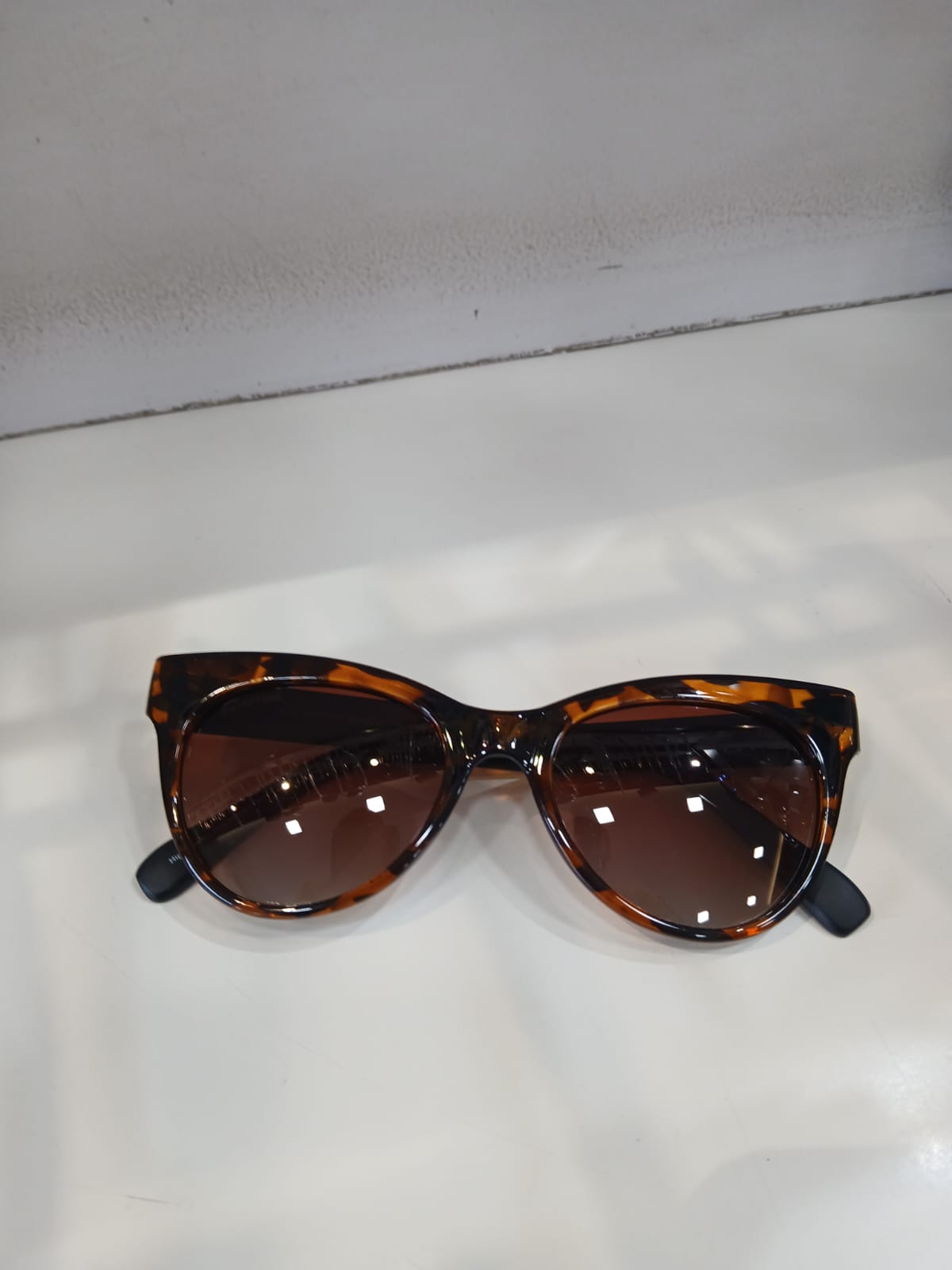 sunglasses - Brown Thumbnail