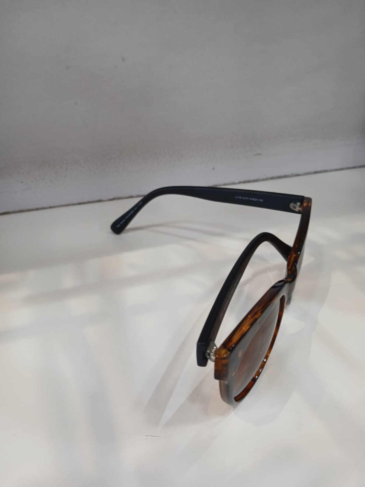 sunglasses - Brown Thumbnail