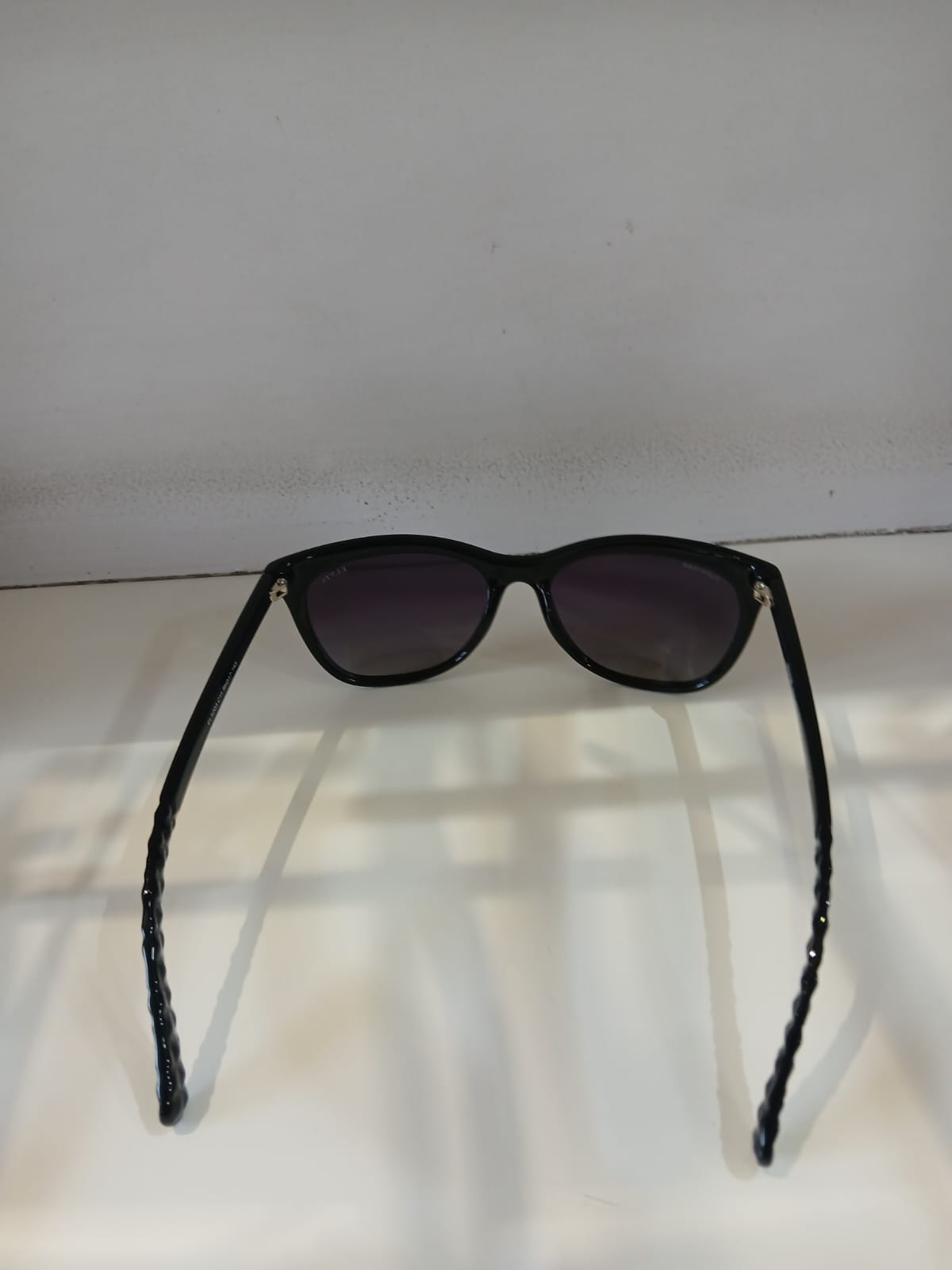 sunglasses - Black Thumbnail