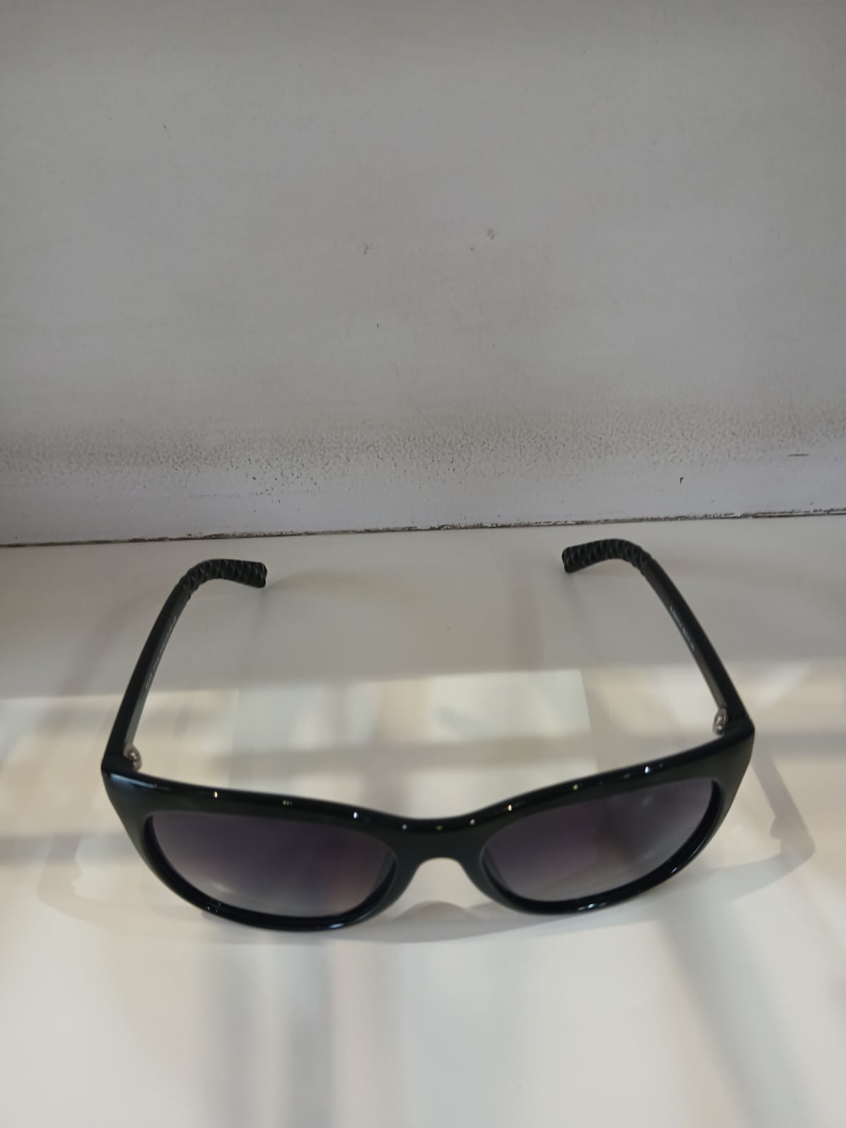 sunglasses - Black Thumbnail