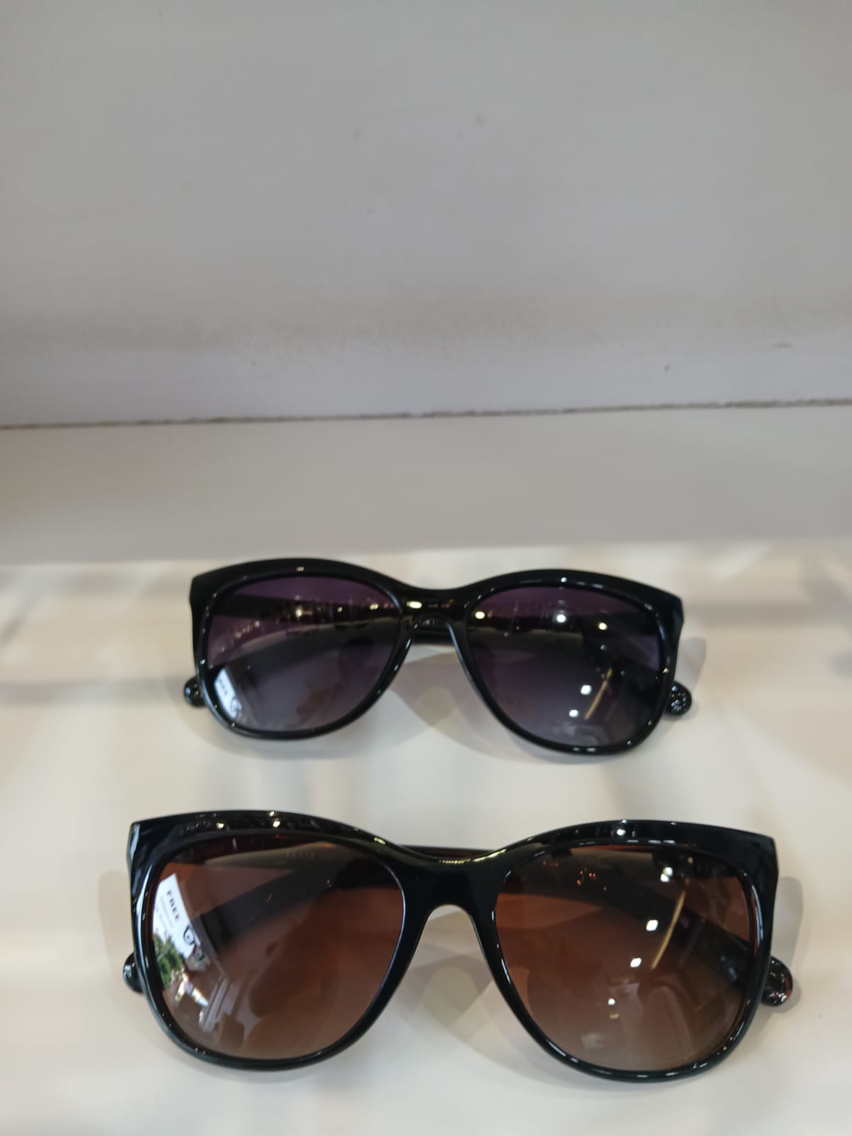 sunglasses - Black Thumbnail