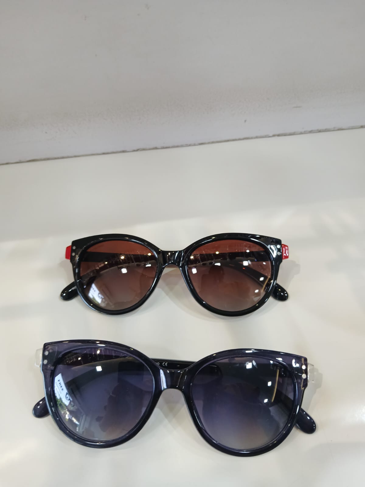 sunglasses - Brown Thumbnail