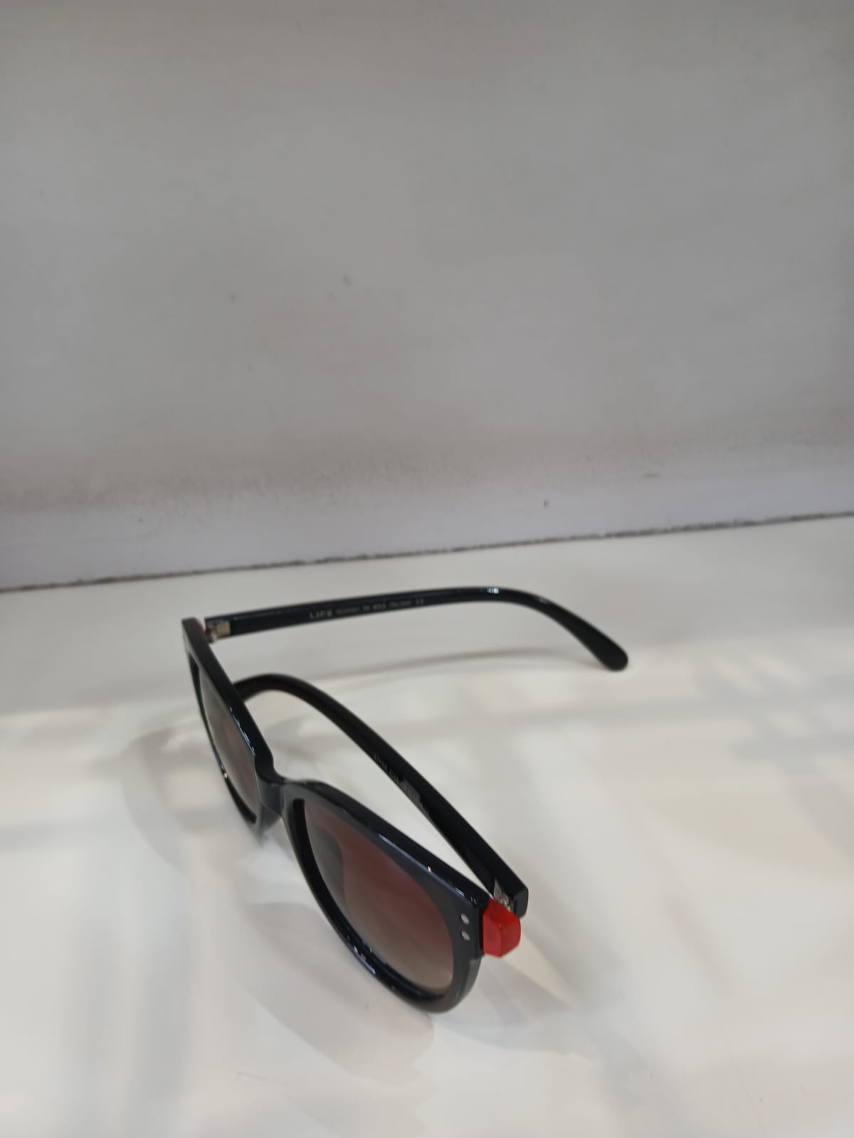 sunglasses - Brown Thumbnail