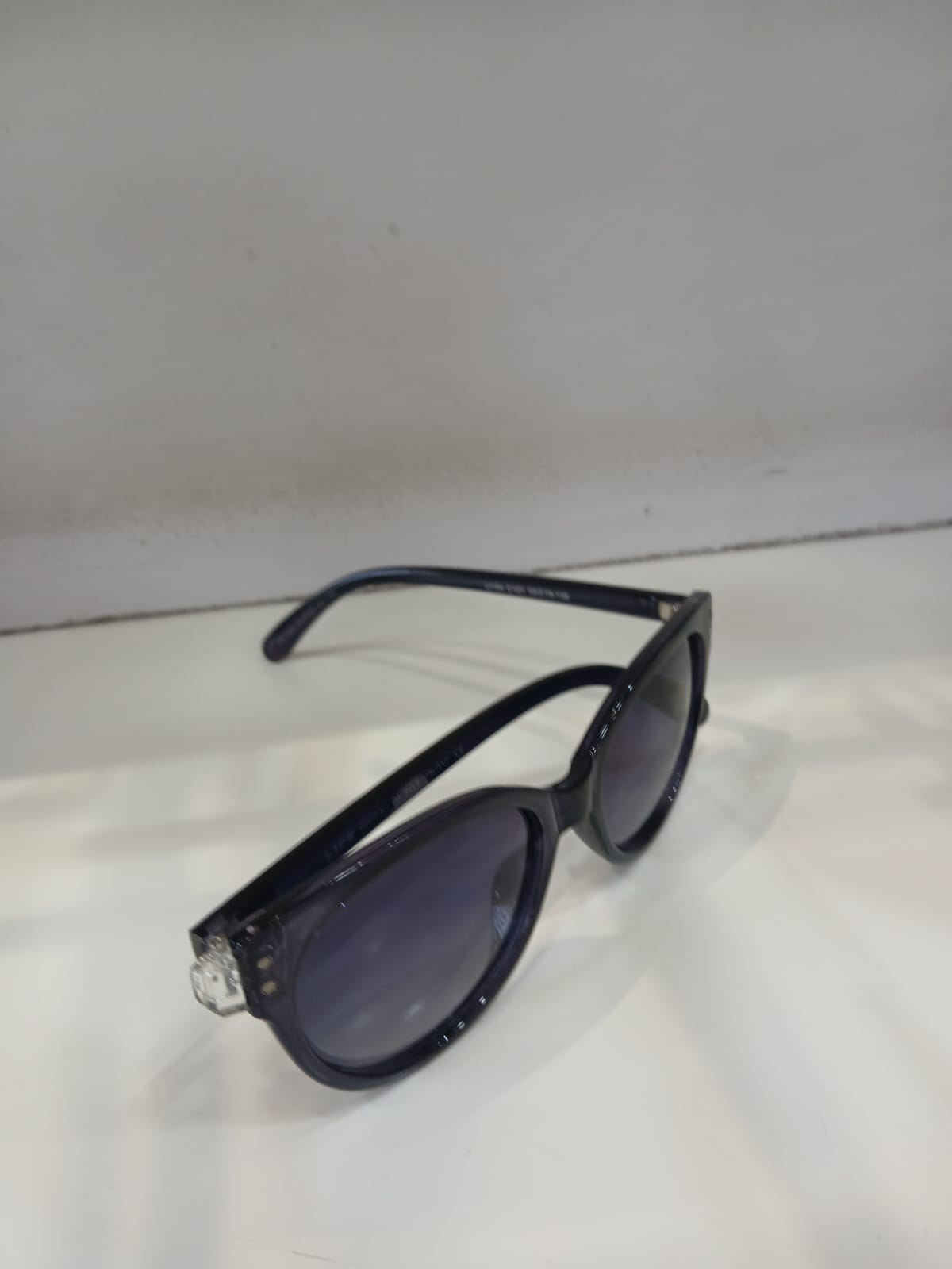 sunglasses - Black Thumbnail
