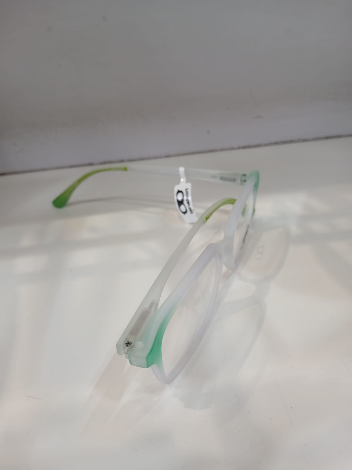 EYEGLASS - White Thumbnail