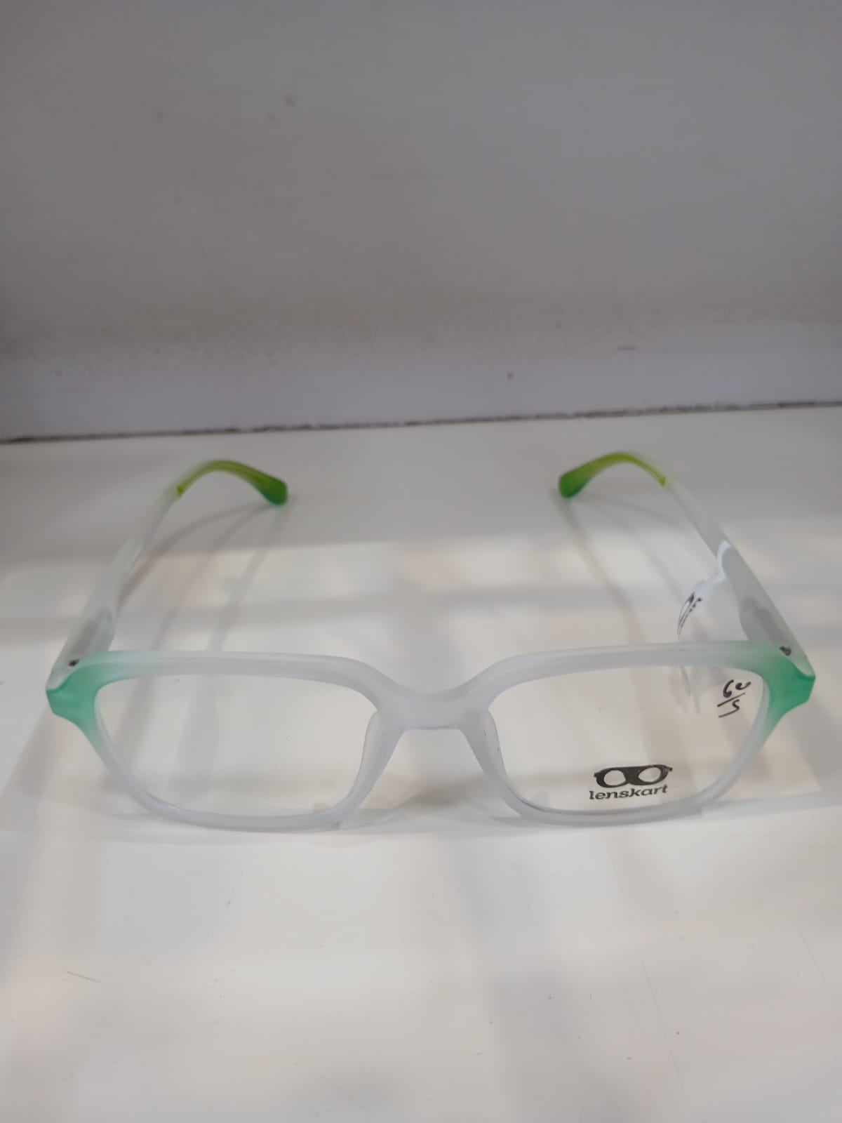EYEGLASS - White Thumbnail