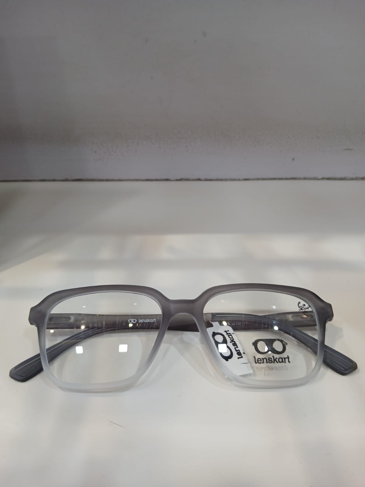 EYEGLASS - Gray