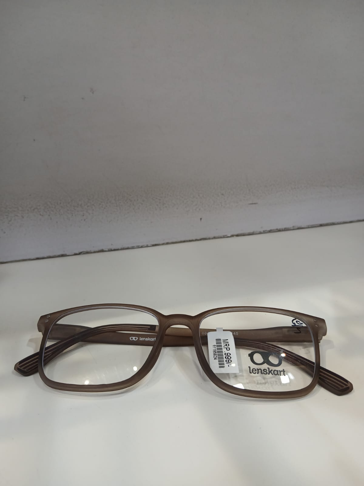 EYEGLASS - Brown