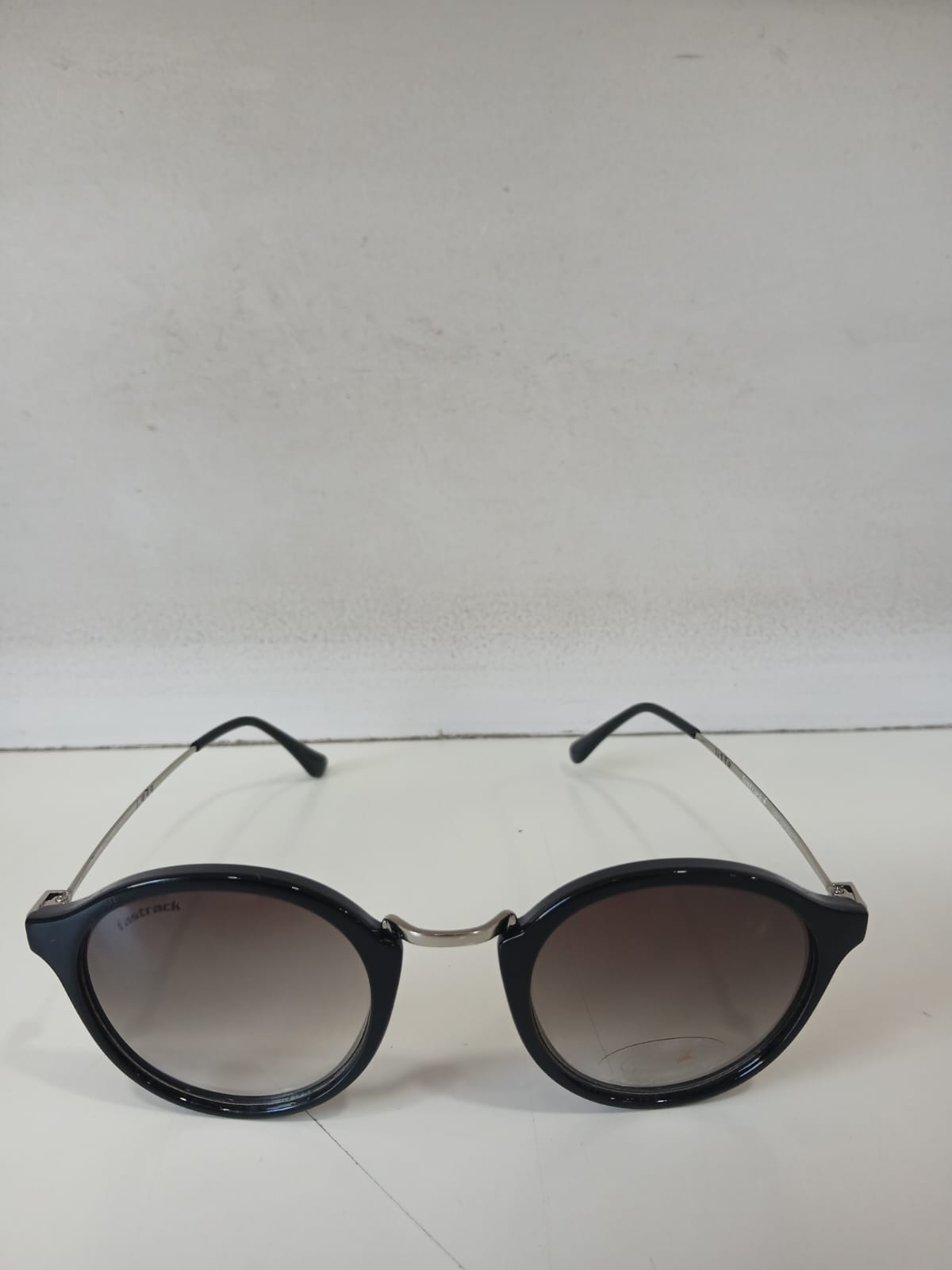 sunglasses - Black Thumbnail