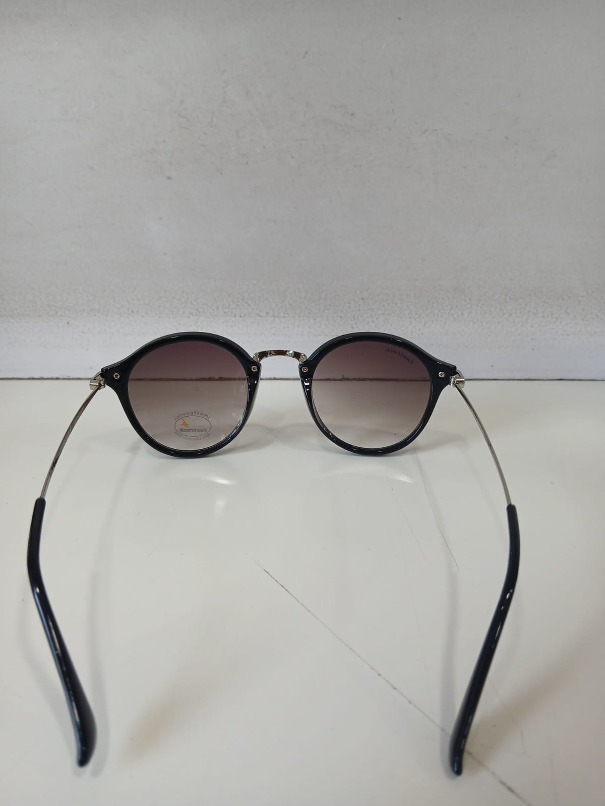 sunglasses - Black Thumbnail