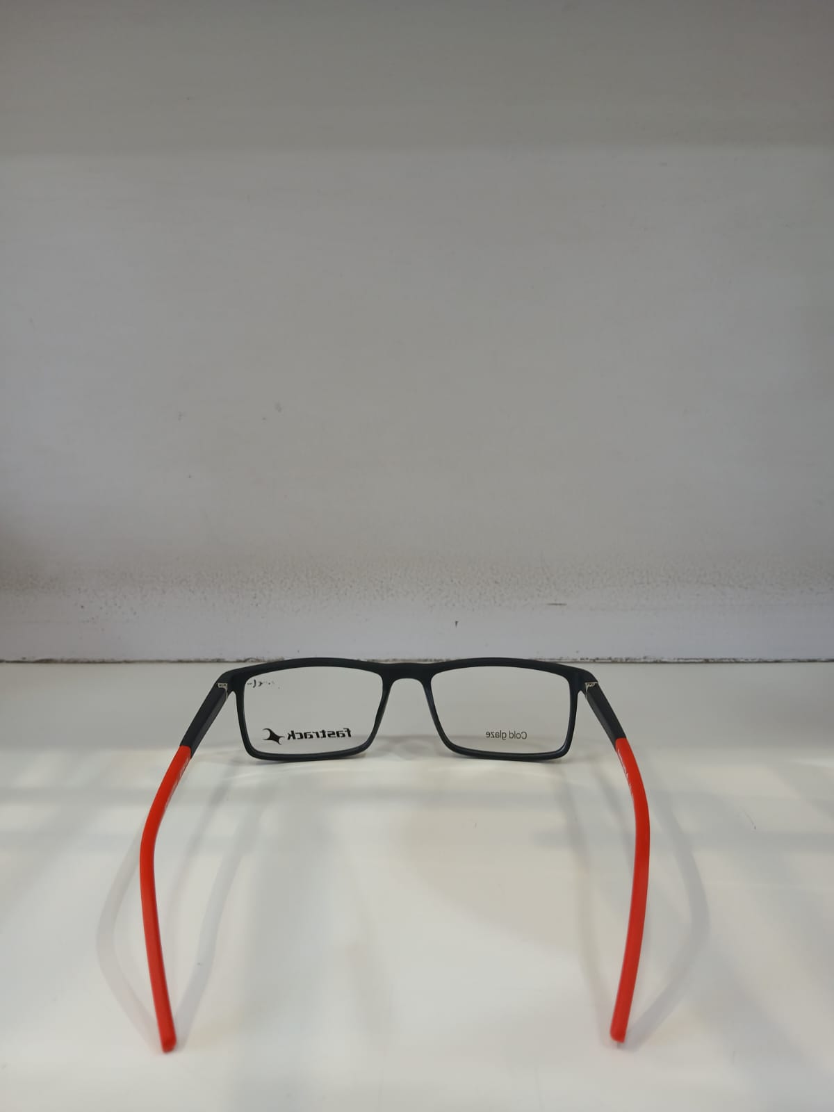 EYEGLASS - Black Thumbnail