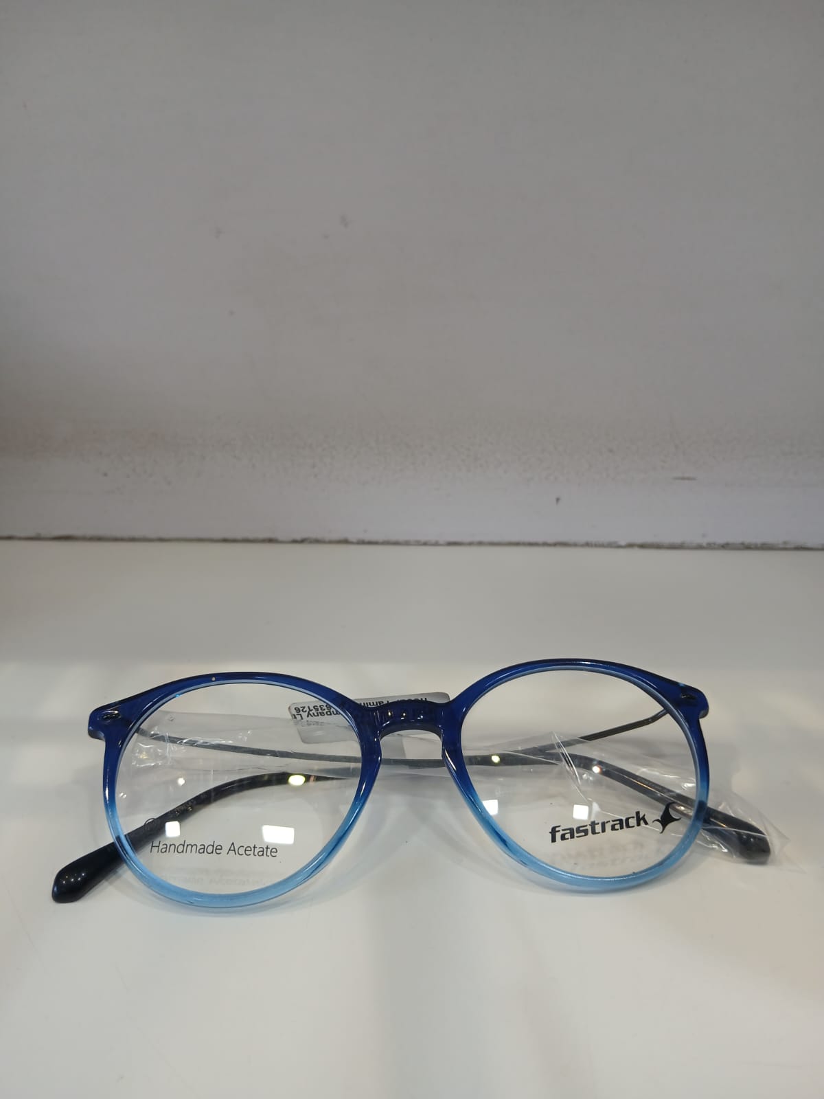 sunglasses - Blue Thumbnail