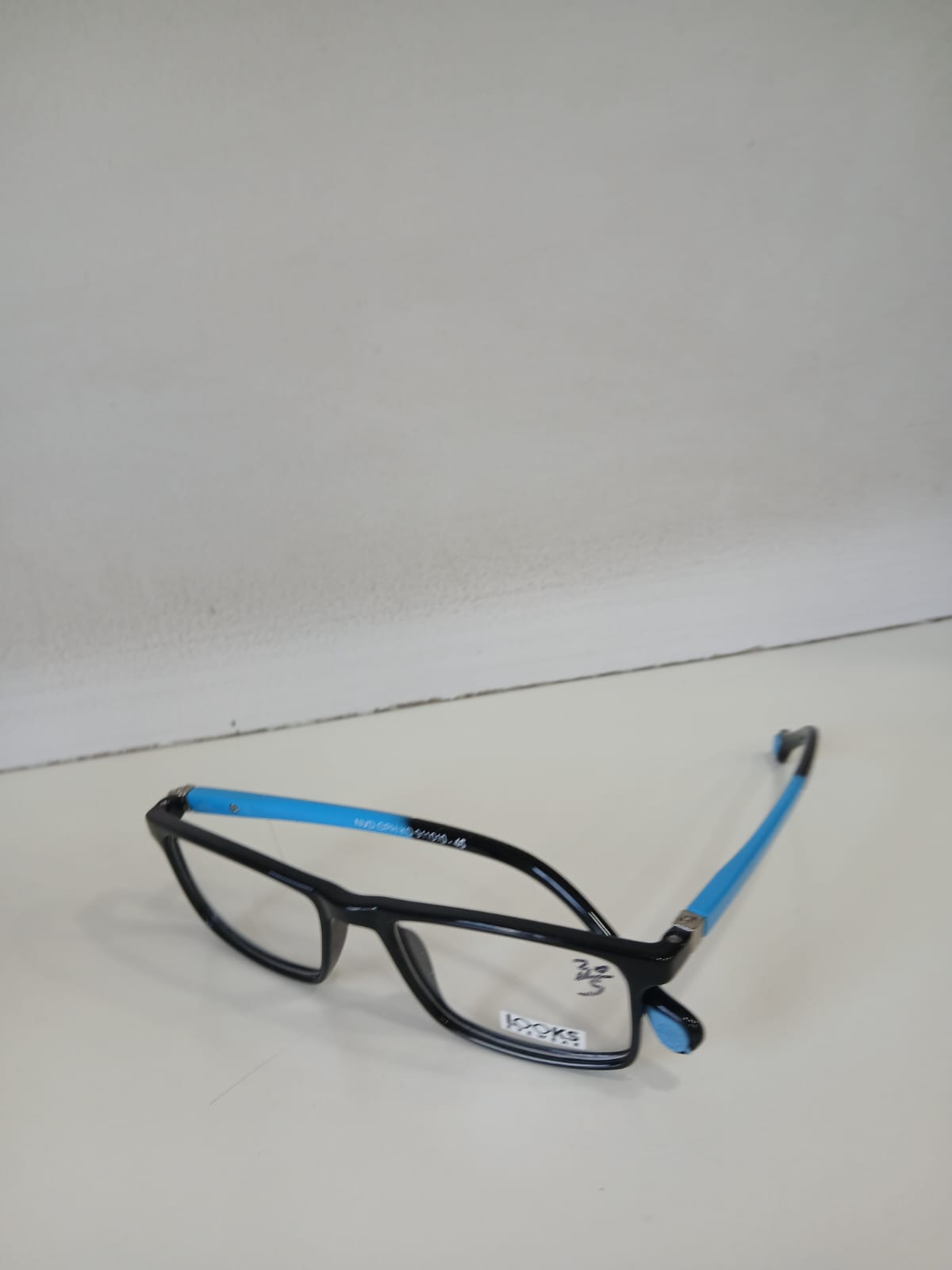 EYEGLASS - Black Thumbnail