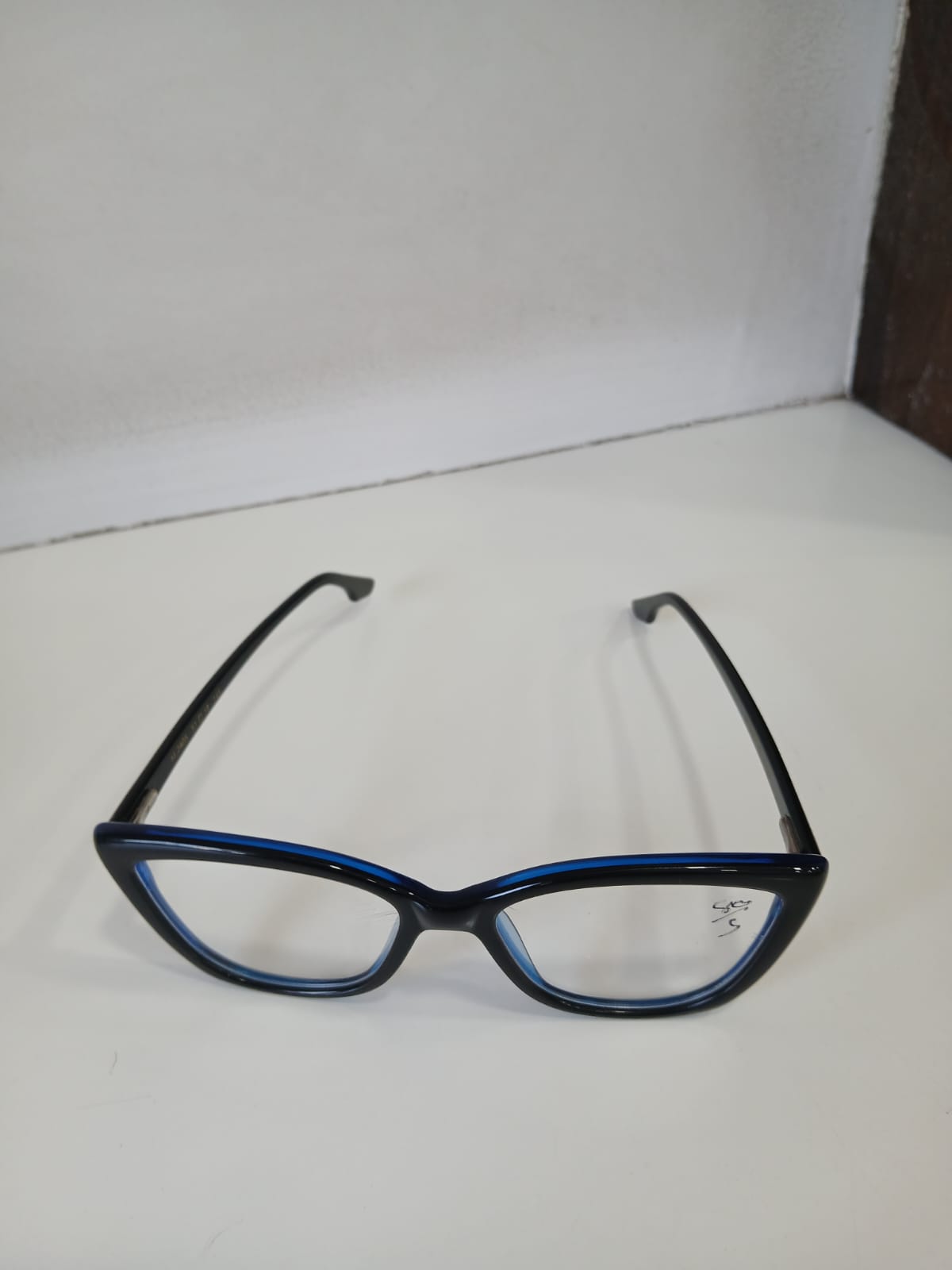EYEGLASS - Blue Thumbnail