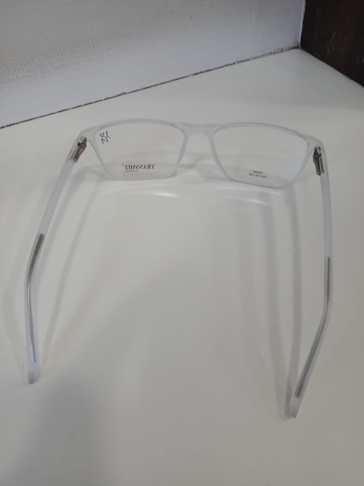 EYEGLASS - White Thumbnail