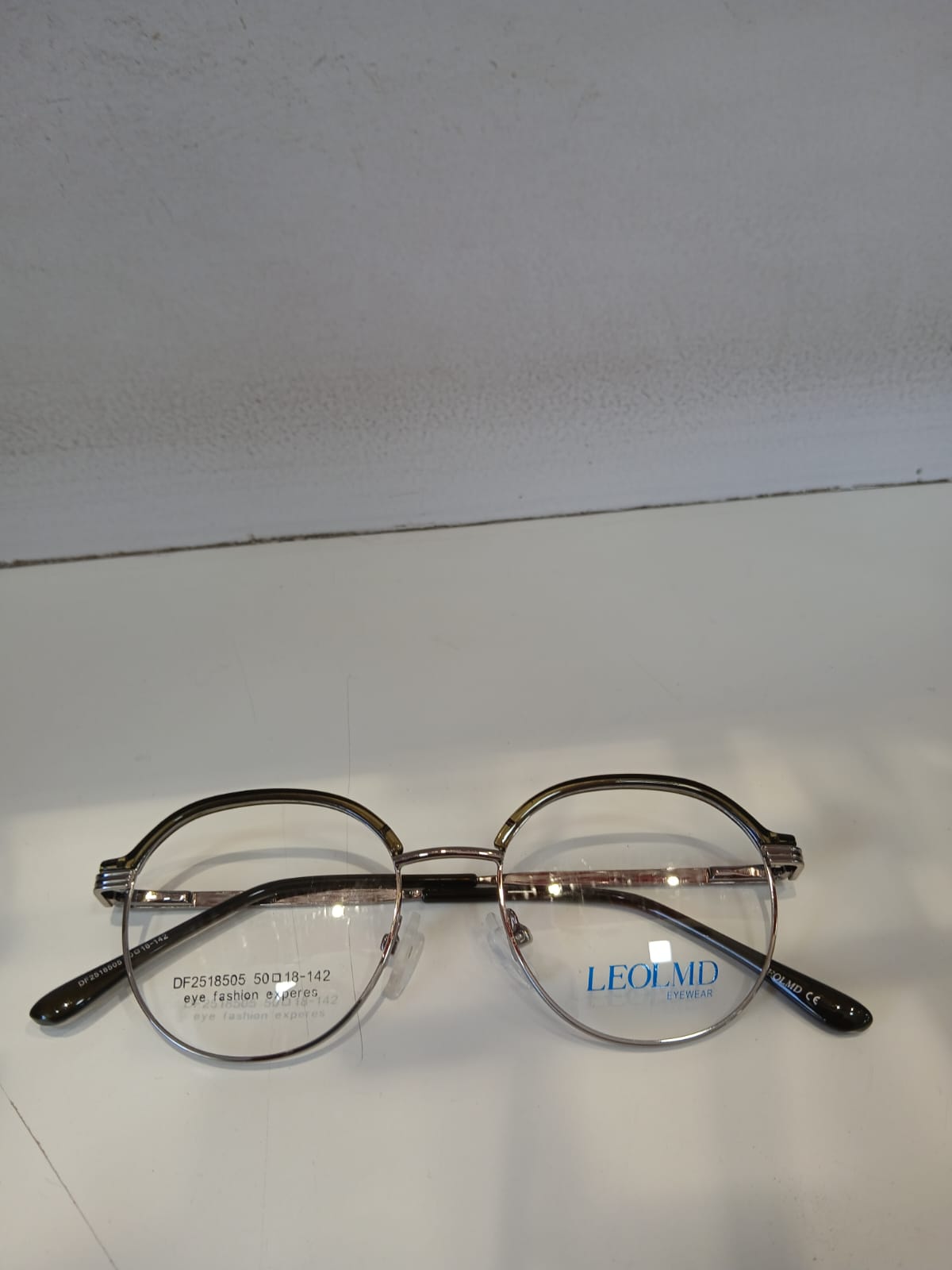 EYEGLASS - Green Thumbnail