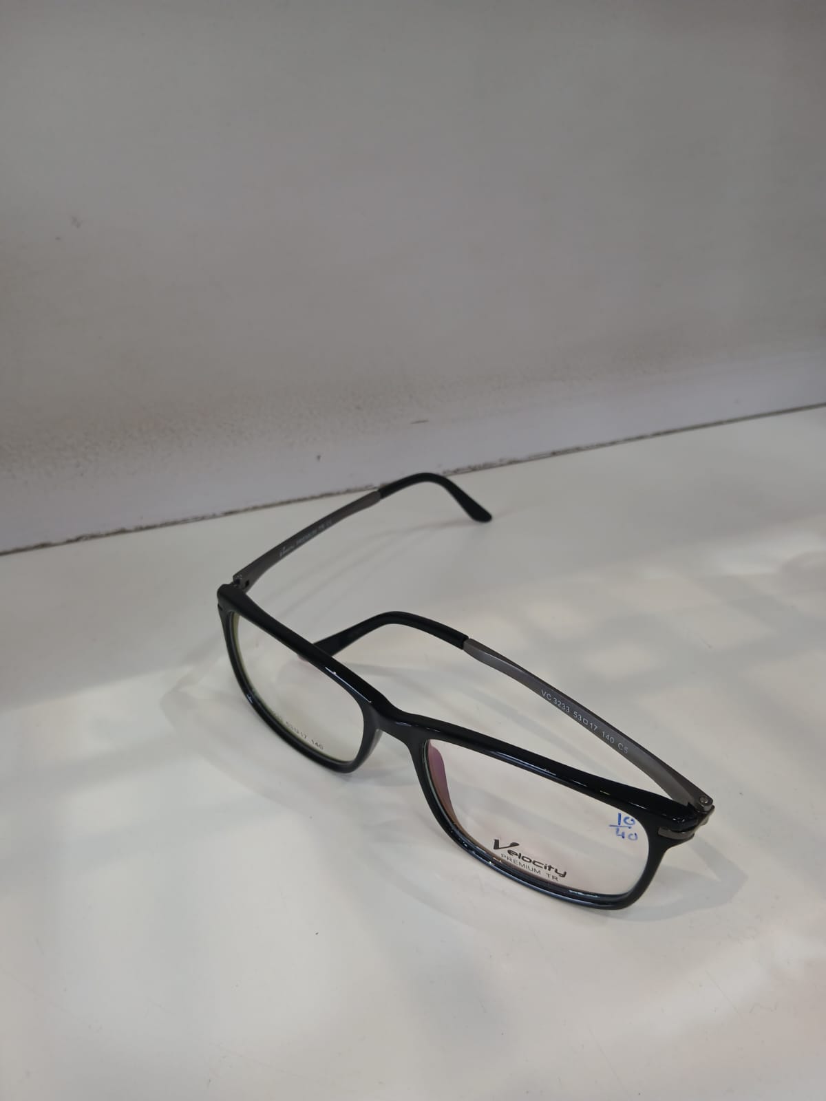 EYEGLASS - Black Thumbnail