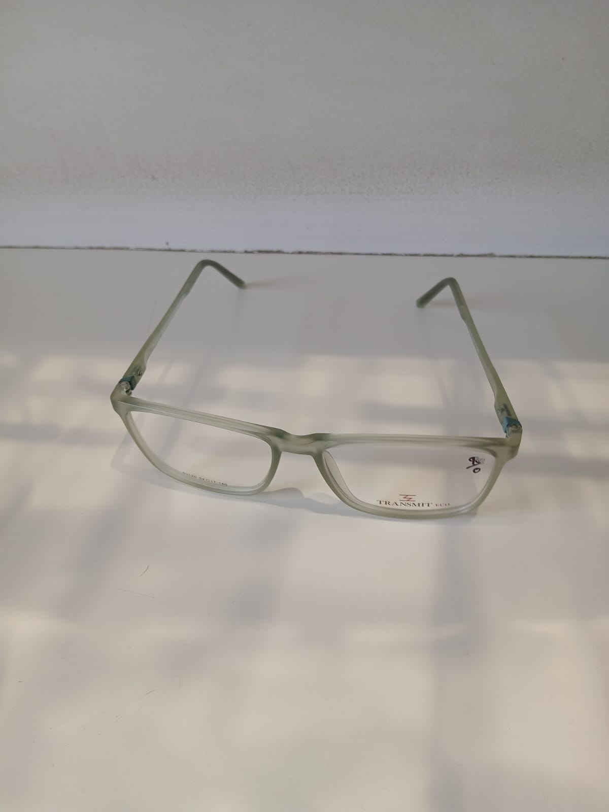 EYEGLASS - Green Thumbnail