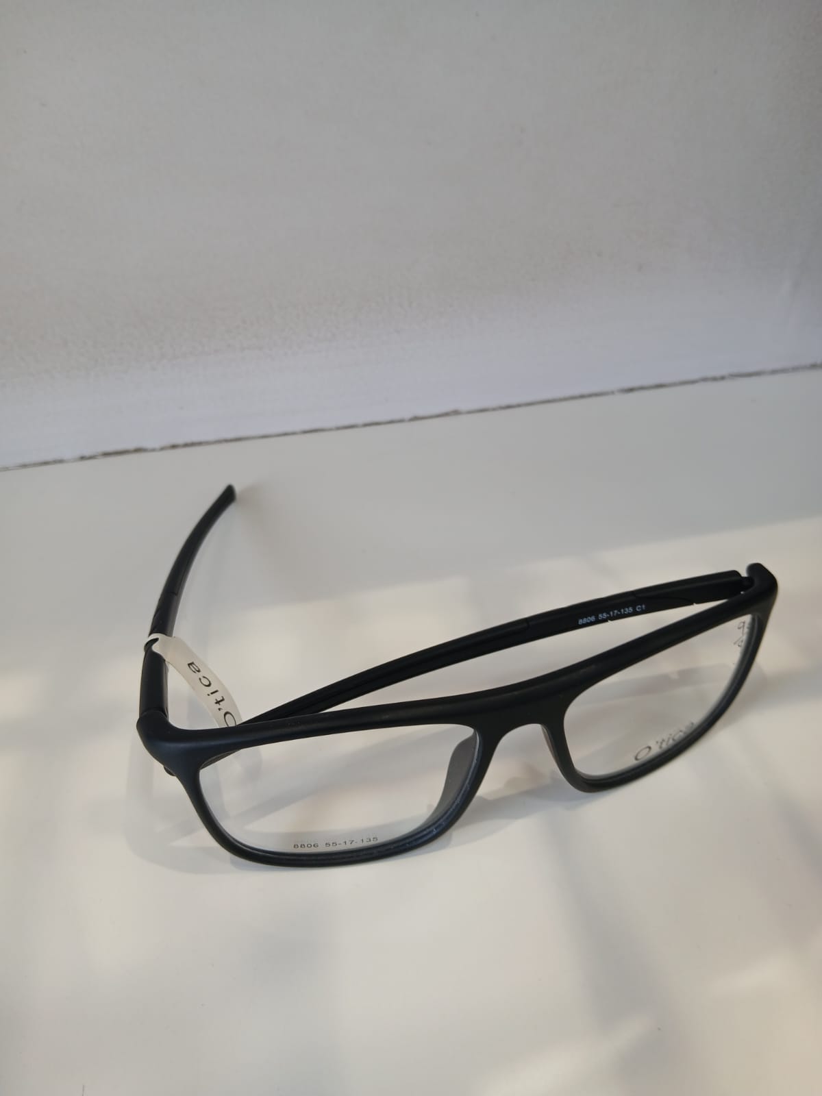 EYEGLASS - Black Thumbnail
