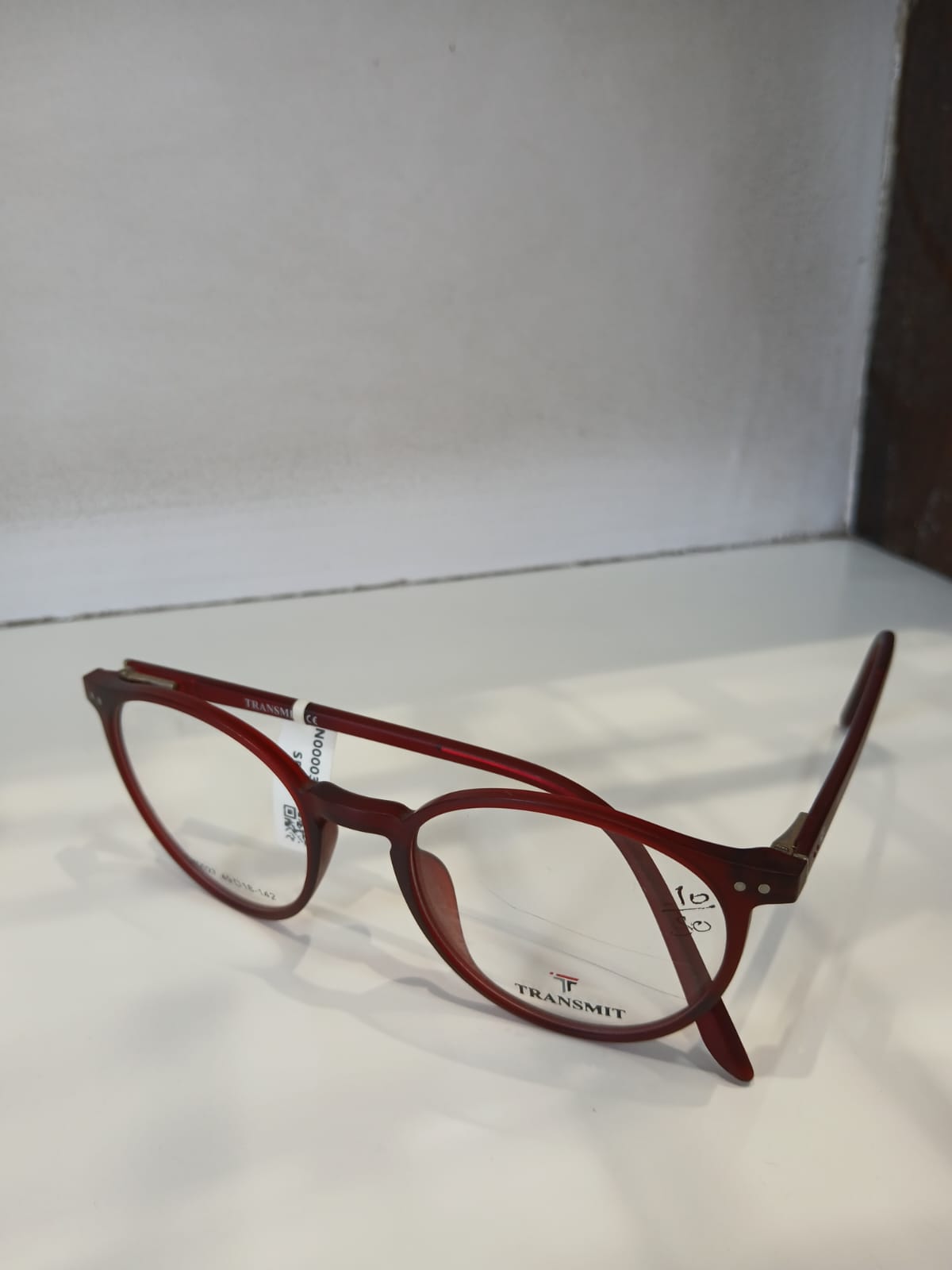 EYEGLASS - Ruby Thumbnail