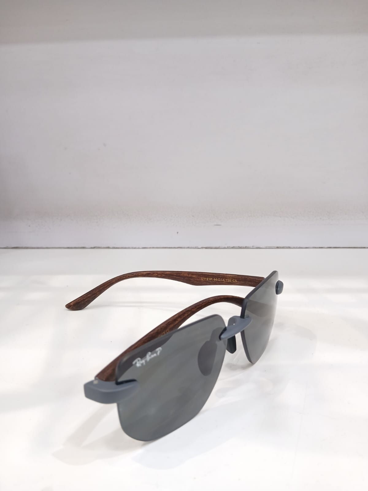 sunglasses - Gray Thumbnail