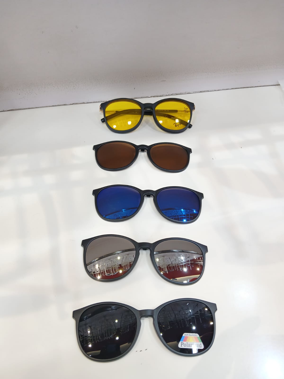 EYEGLASS - Black Thumbnail