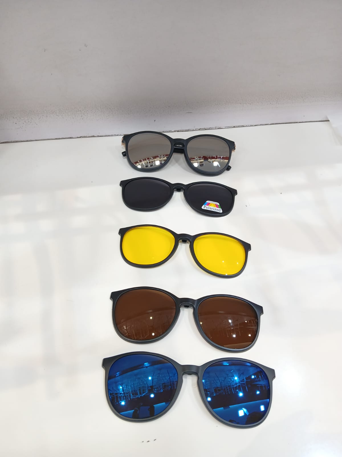 EYEGLASS - Black Thumbnail