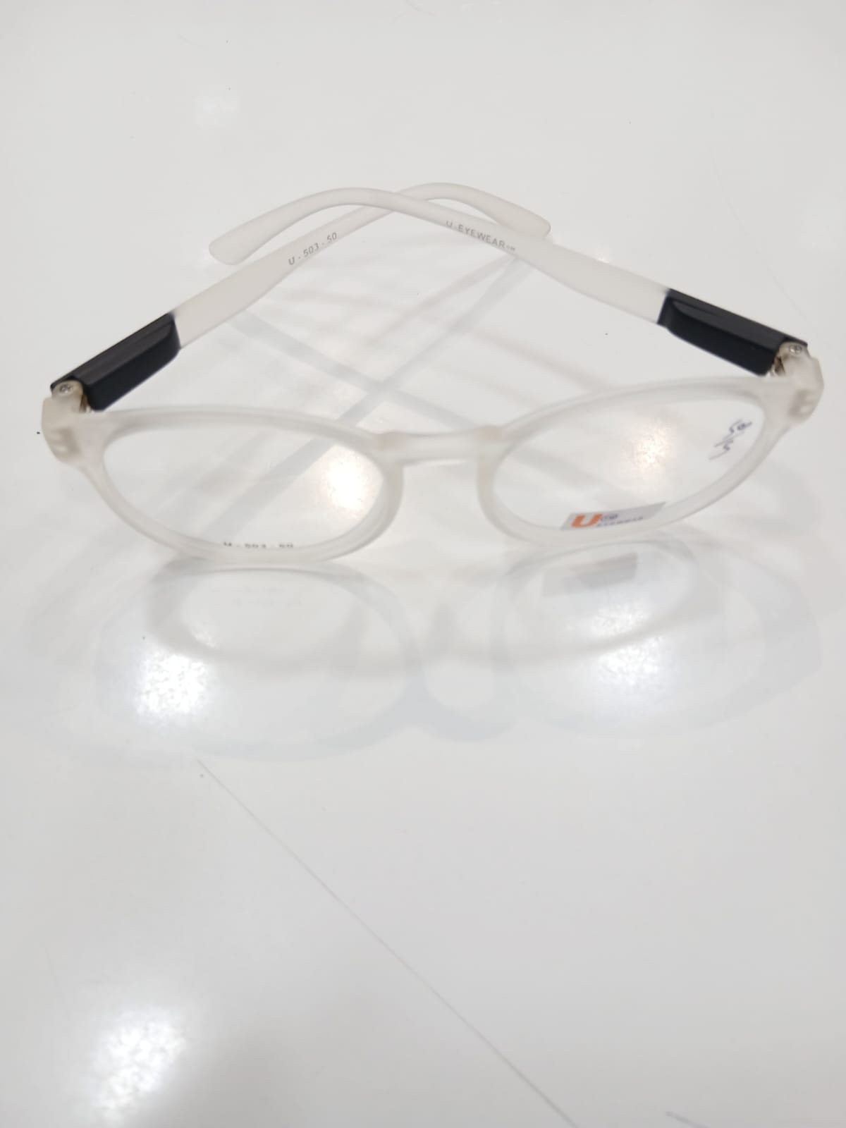 EYEGLASS - White Thumbnail