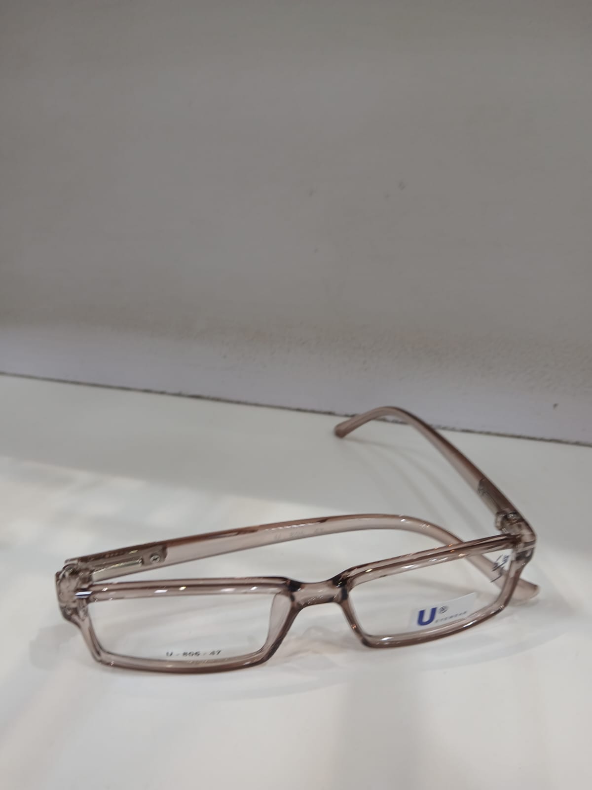 EYEGLASS - Brown