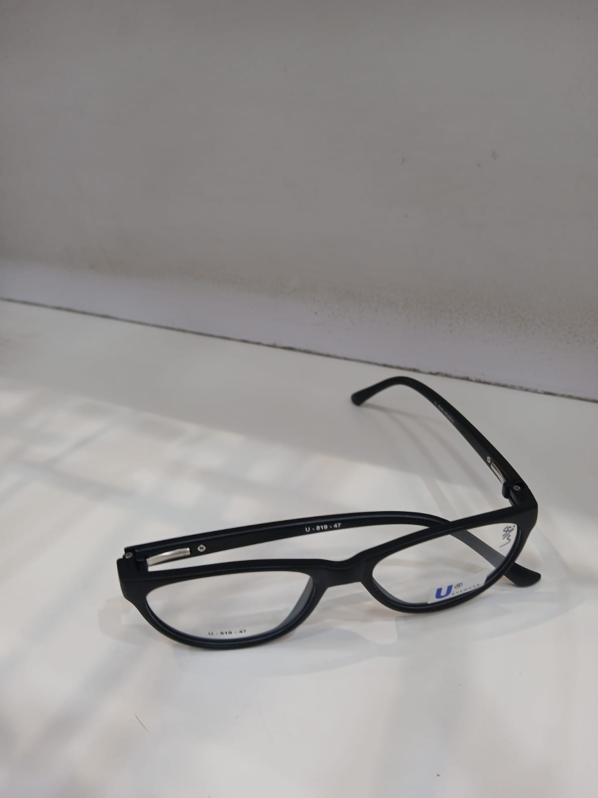 EYEGLASS - Black Thumbnail
